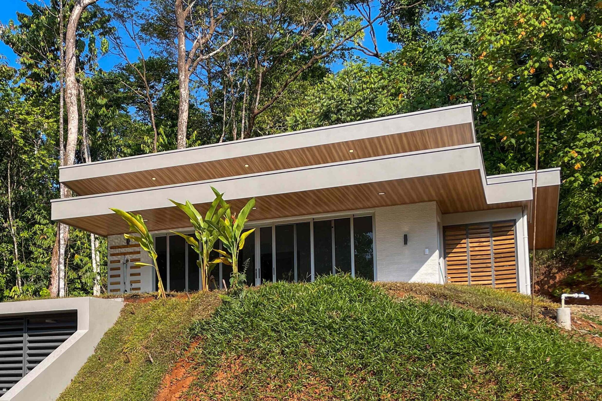 New Construction 2-Bedroom House with Pool & Natural Jungle Setting in Ojochal Costa Rica