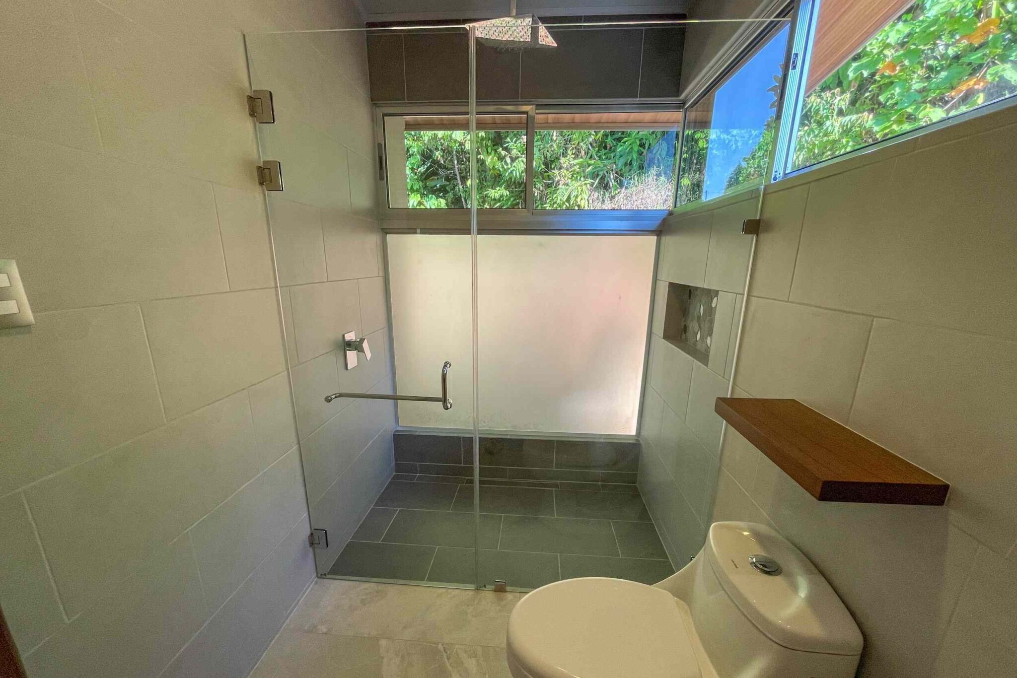 New Construction 2-Bedroom House with Pool & Natural Jungle Setting in Ojochal Costa Rica