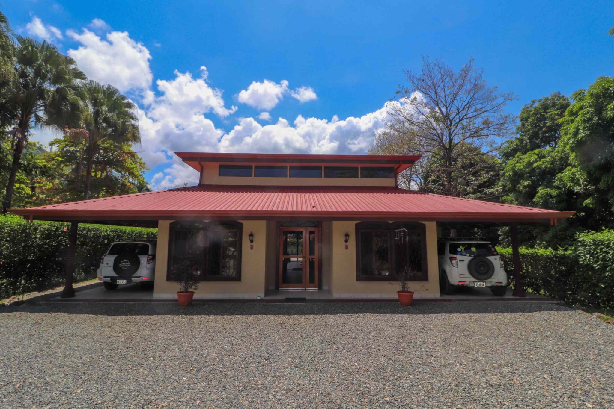 ojochal-calleDelbosque4-1222- (1) Easy-Access Home with Beautiful Outdoor Living Space, Pool & Garden in Ojochal Costa Rica