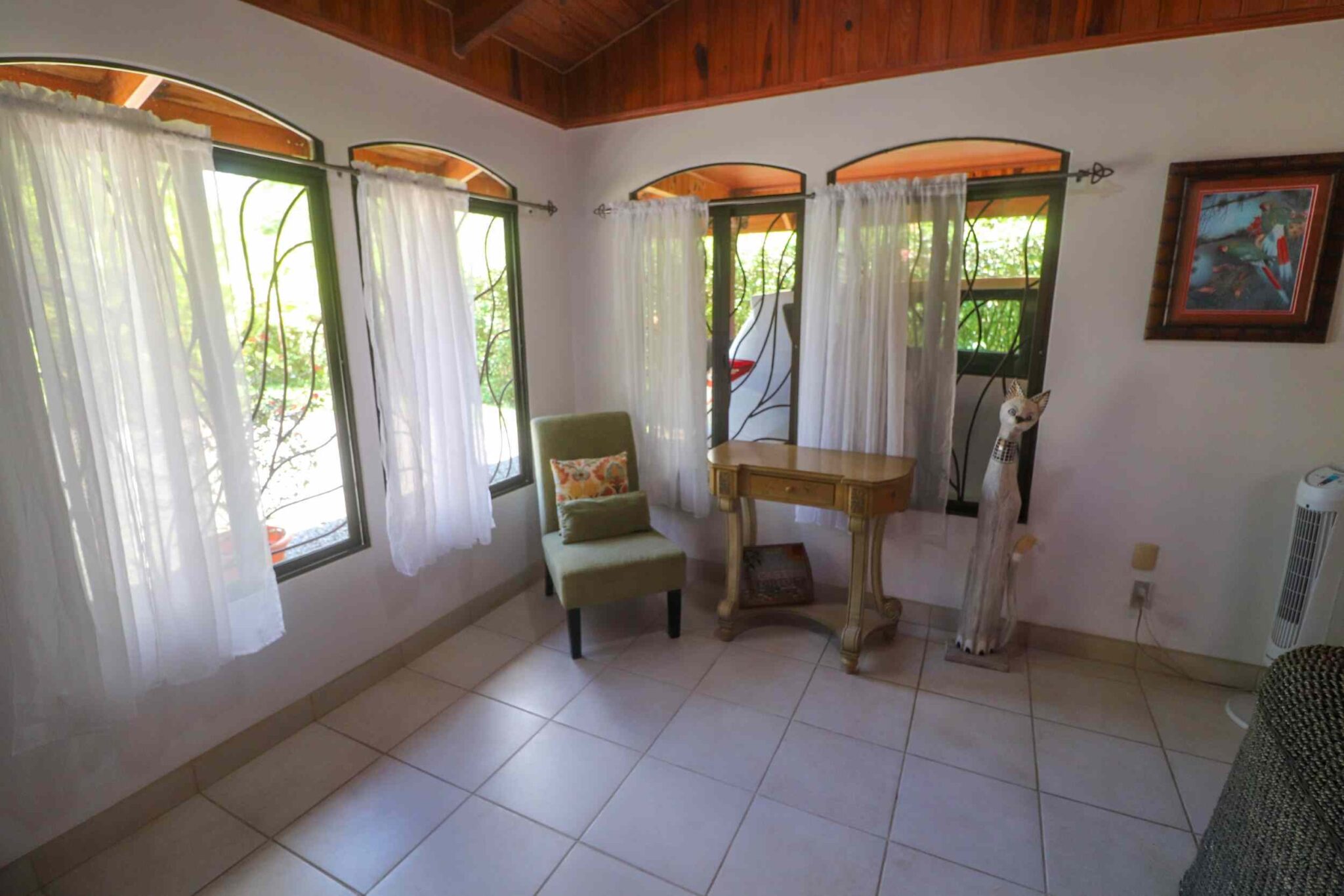 ojochal-calleDelbosque4-1222- (7) Easy-Access Home with Beautiful Outdoor Living Space, Pool & Garden in Ojochal Costa Rica