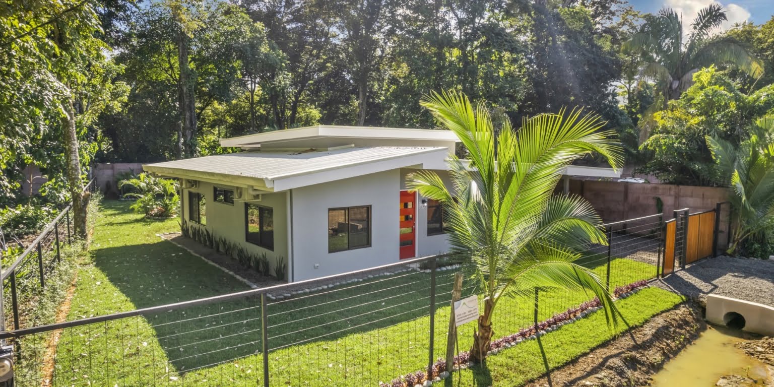 Brand New Modern-Style 3-Bedroom Home with Pool in Easy, Walk-to-Beach Location in Bahia near Uvita Costa Rica Brand New Modern-Style 3-Bedroom Home with Pool in Easy, Walk-to-Beach Location in Bahia near Uvita Costa Rica