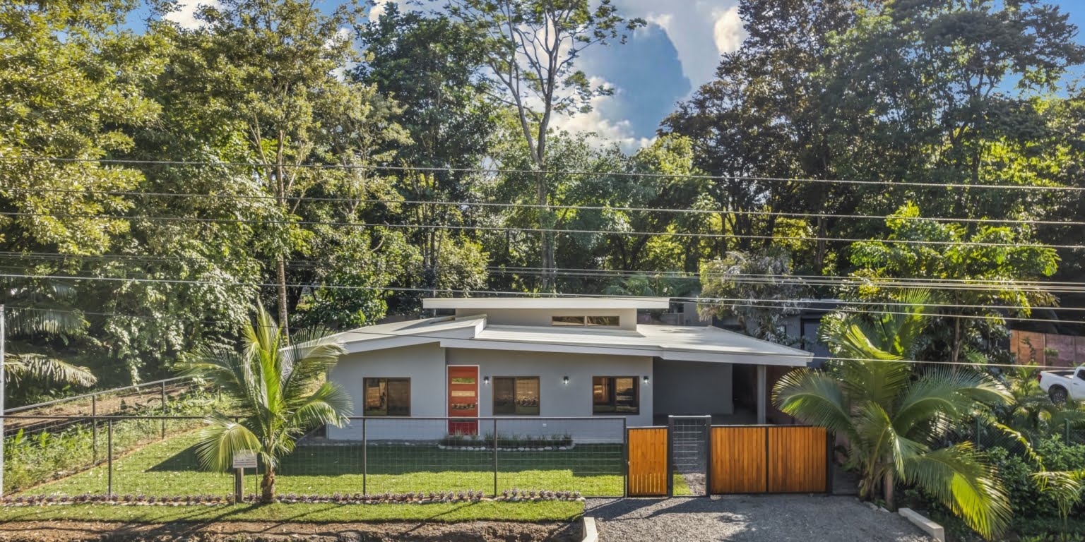 Brand New Modern-Style 3-Bedroom Home with Pool in Easy, Walk-to-Beach Location in Bahia near Uvita Costa Rica Brand New Modern-Style 3-Bedroom Home with Pool in Easy, Walk-to-Beach Location in Bahia near Uvita Costa Rica