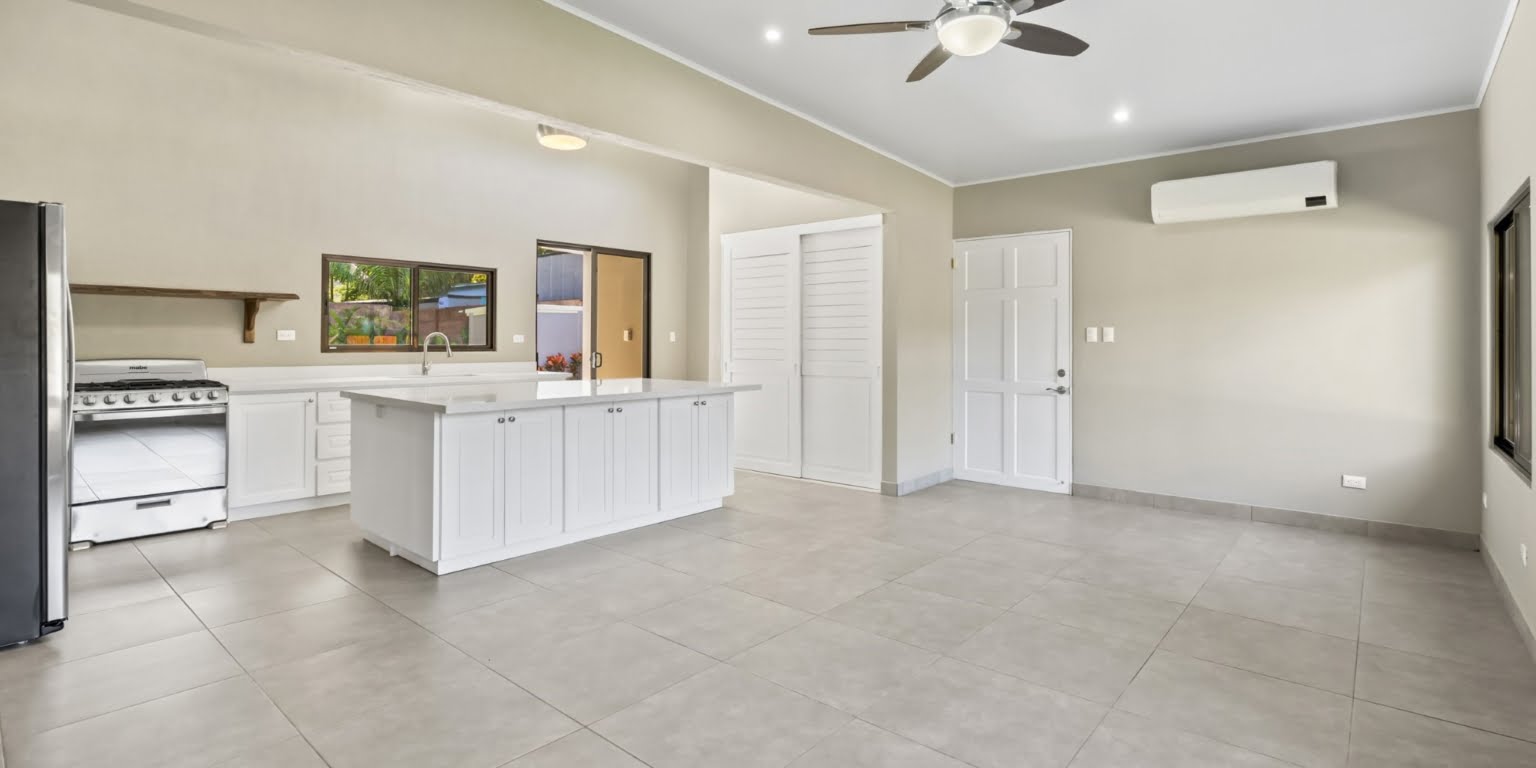 Brand New Modern-Style 3-Bedroom Home with Pool in Easy, Walk-to-Beach Location in Bahia near Uvita Costa Rica Brand New Modern-Style 3-Bedroom Home with Pool in Easy, Walk-to-Beach Location in Bahia near Uvita Costa Rica