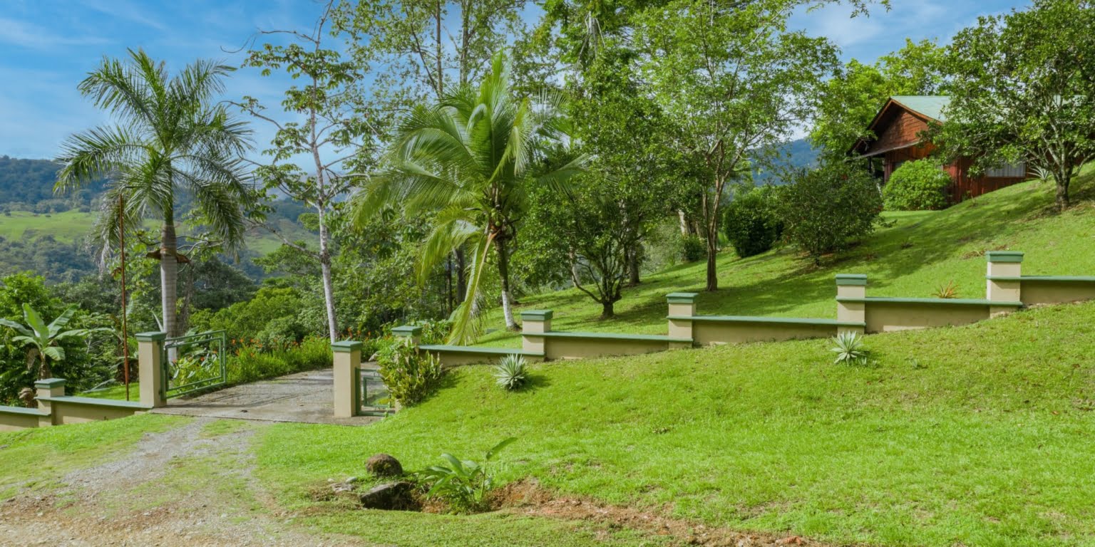 Country Club Feel Oasis Surrounded by Mountains with Cacao Farm in Platanillo above Dominical Costa Rica Country Club Feel Oasis Surrounded by Mountains with Cacao Farm in Platanillo above Dominical Costa Rica