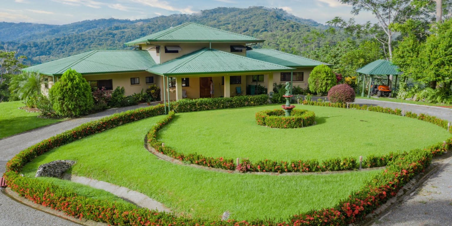 Country Club Feel Oasis Surrounded by Mountains with Cacao Farm in Platanillo above Dominical Costa Rica Country Club Feel Oasis Surrounded by Mountains with Cacao Farm in Platanillo above Dominical Costa Rica