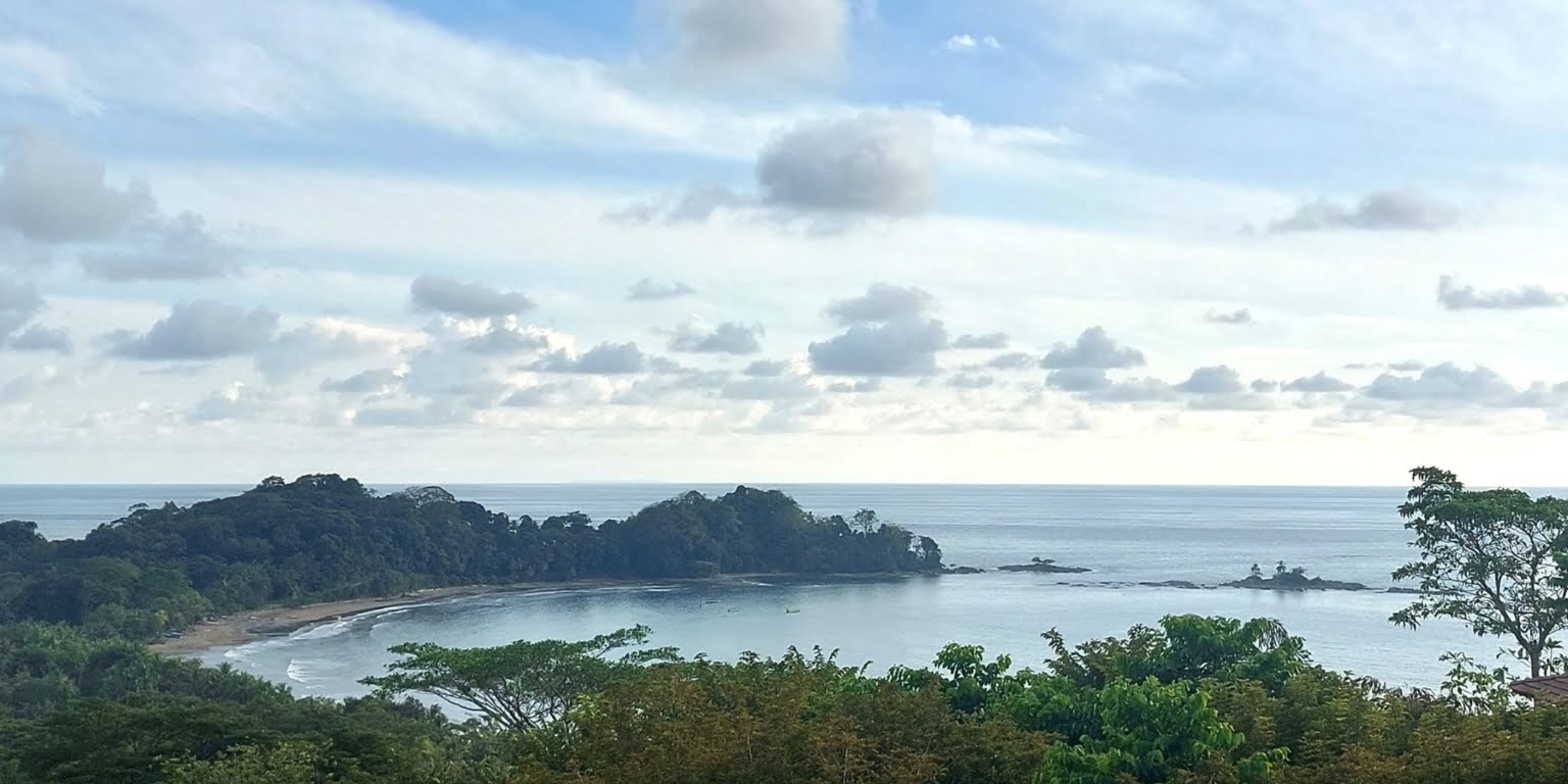 Walk-to-Beach, Stunning Ocean View Townhome with Great Rental Potential in Canto del Mar in Dominicalito Costa Rica Walk-to-Beach, Stunning Ocean View Townhome with Great Rental Potential in Canto del Mar in Dominicalito Costa Rica