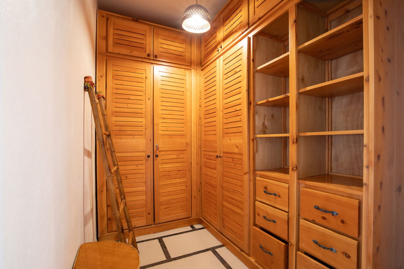 principal bed 1_5 Tropical Luxury 9-Bedroom Home in Gated Community above Dominicalito Costa Rica