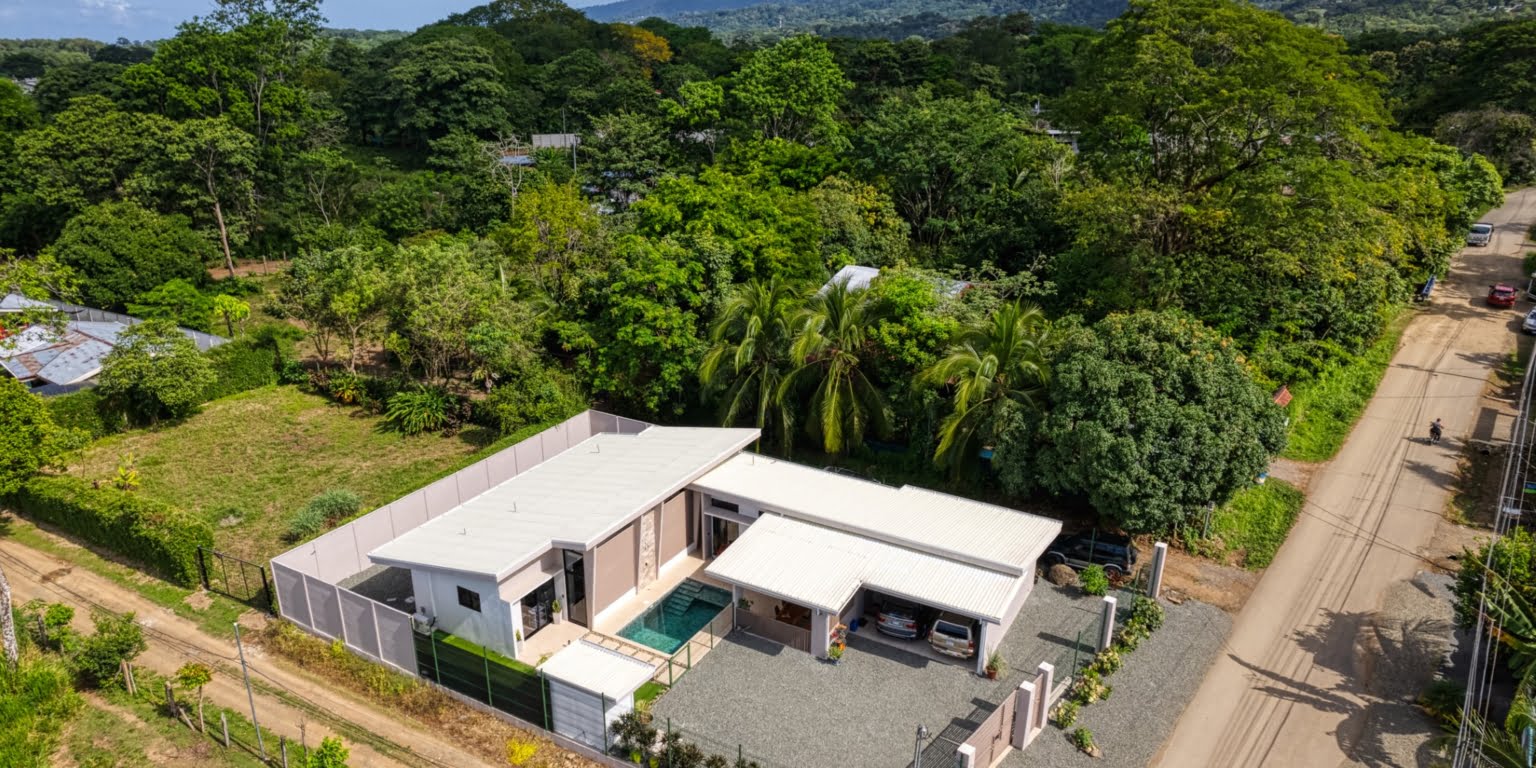 Captivating 3-Bedroom Beach Home with Pool in Uvita Costa Rica