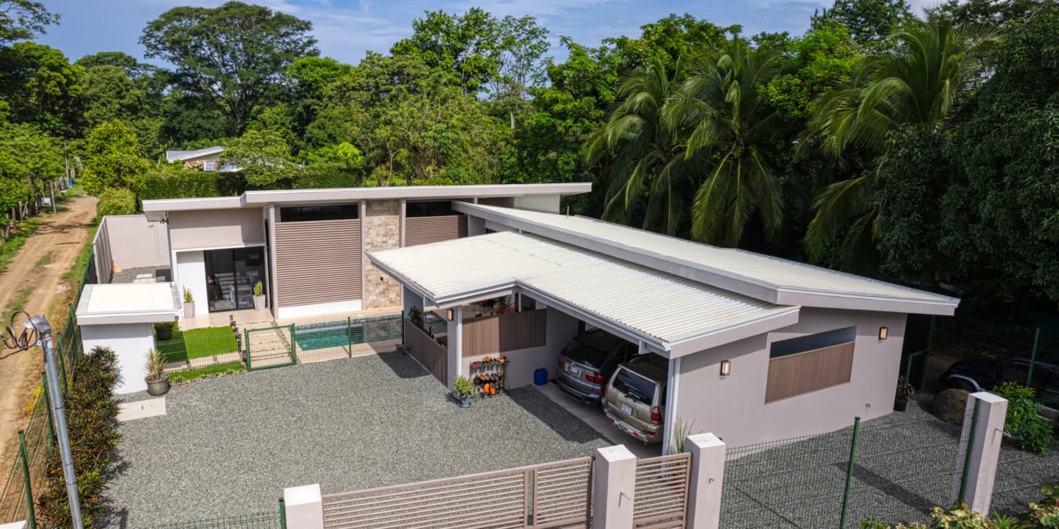 Captivating 3-Bedroom Beach Home with Pool in Uvita Costa Rica