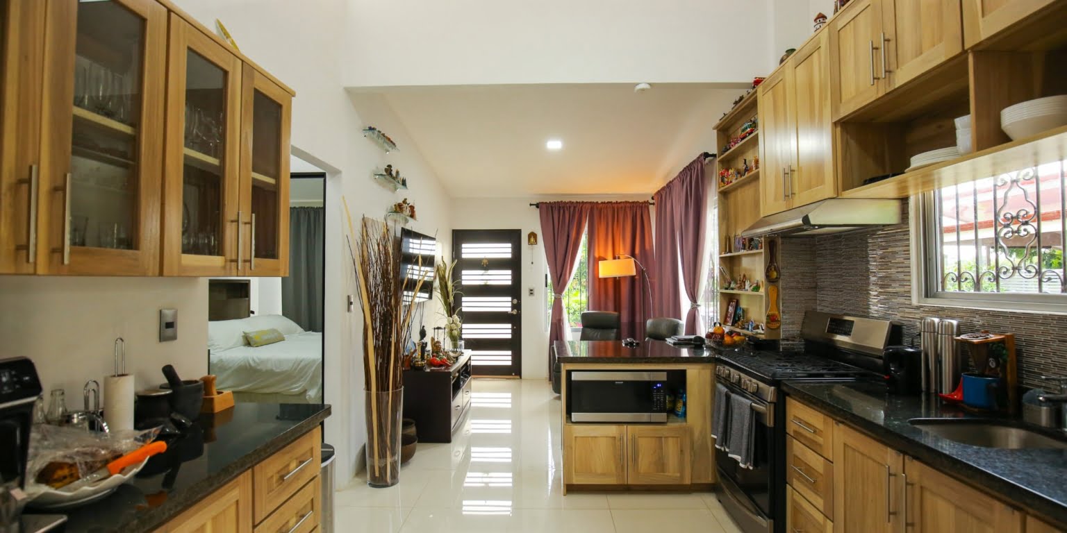 DVO_4531 Commercial Opportunity – Home, Rental Cabins & Room to Build More in Hatillo near Dominical Costa Rica