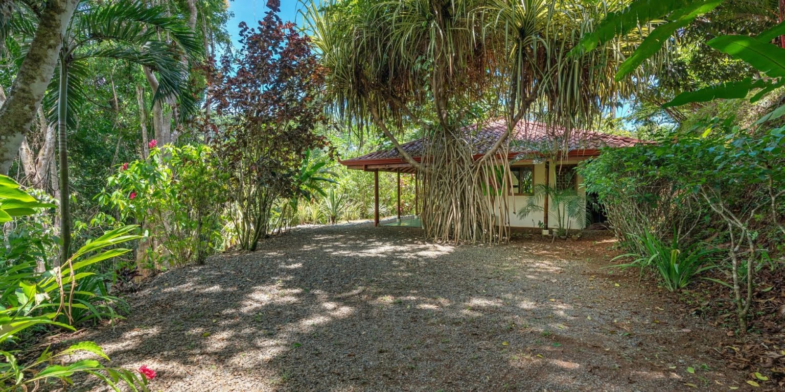 Natural Zen 2-Bedroom Home plus Guest Cabin with Jungle All Around in Lagunas above Dominical Costa Rica