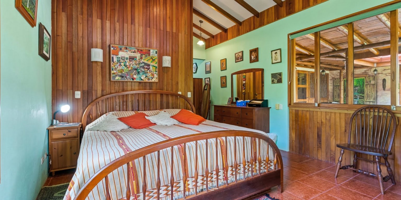 Natural Zen 2-Bedroom Home plus Guest Cabin with Jungle All Around in Lagunas above Dominical Costa Rica