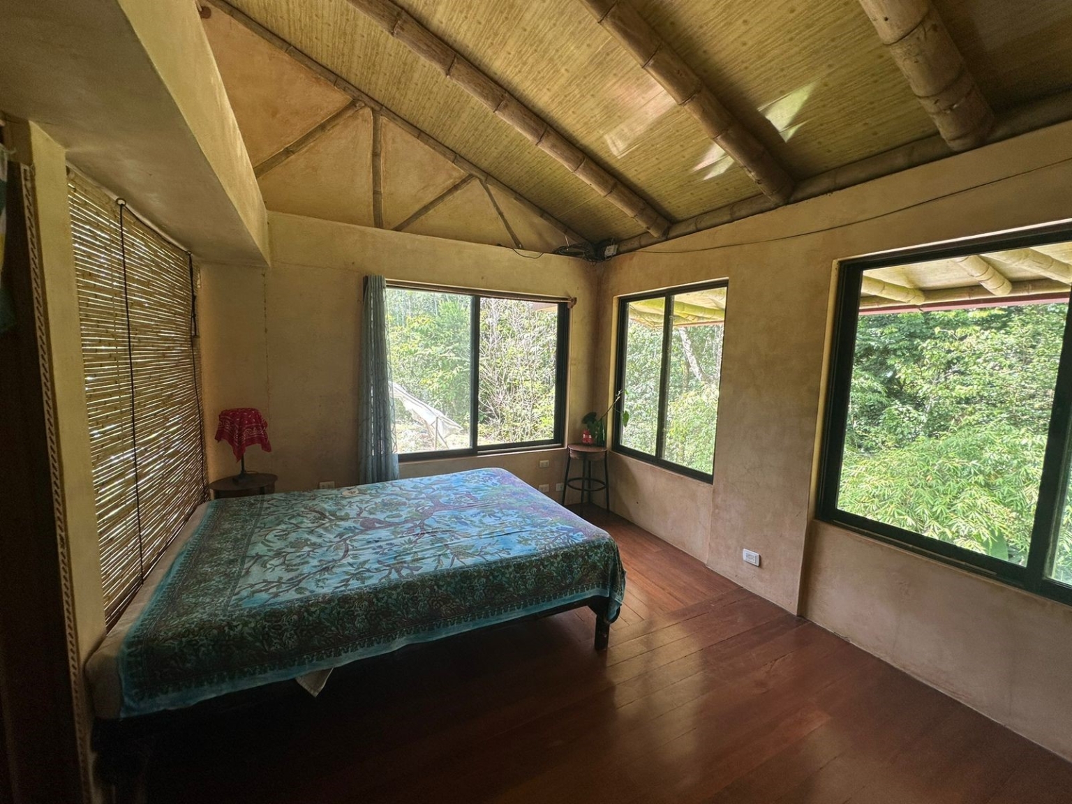Cozy Jungle House in Platanillo above Dominical Costa Rica Cozy Jungle House in Platanillo above Dominical Costa Rica