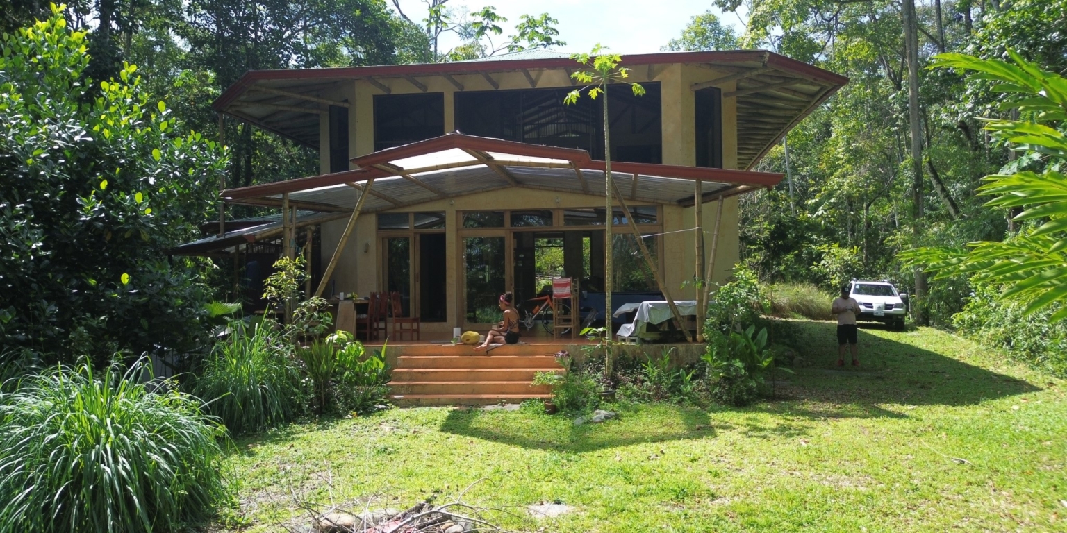 Cozy Jungle House in Platanillo above Dominical Costa Rica Cozy Jungle House in Platanillo above Dominical Costa Rica