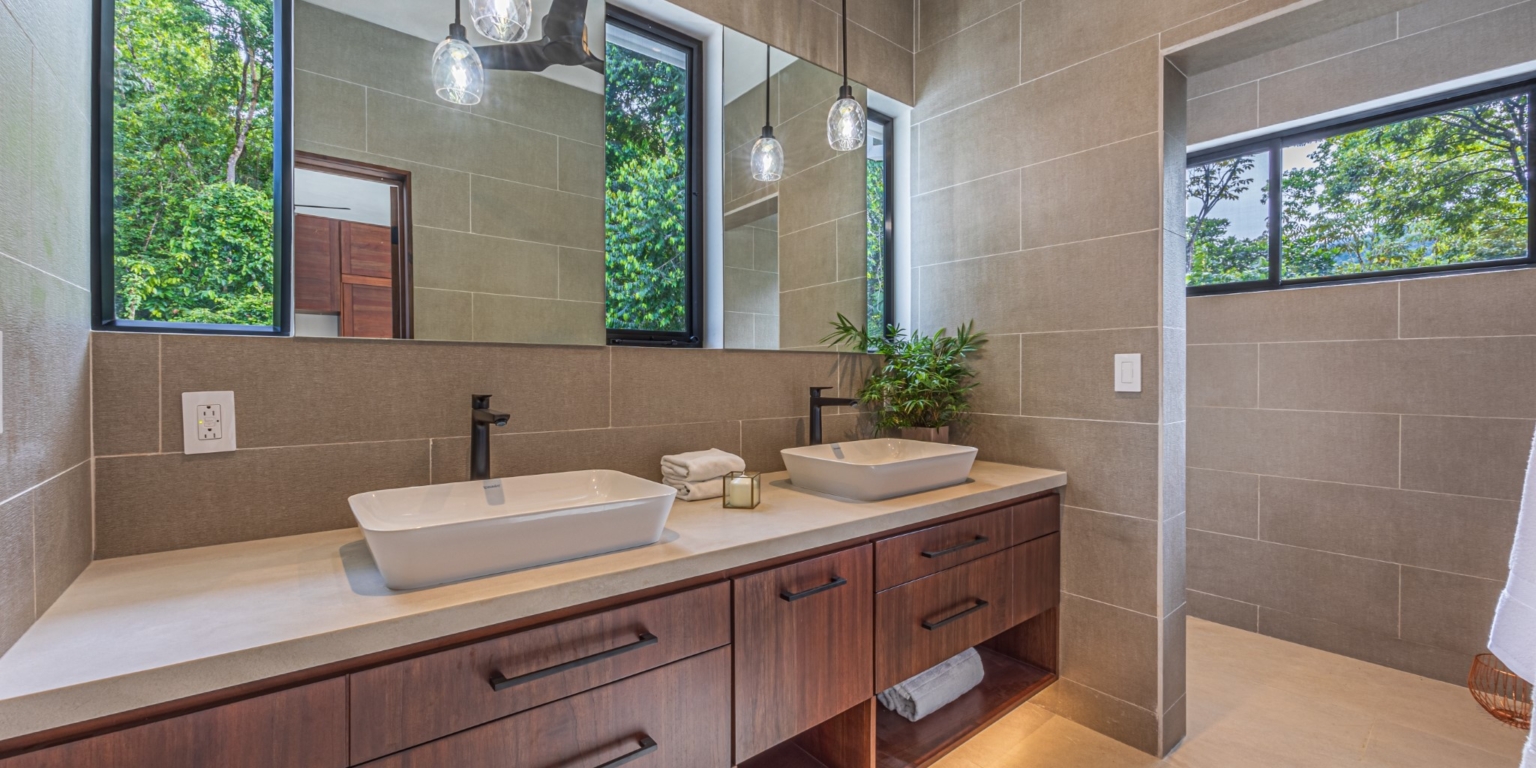 Newly Built, Outstanding Uvita Gem, Hidden in the Jungle Canopy with Ocean & Mountain Views in Uvita Costa Rica