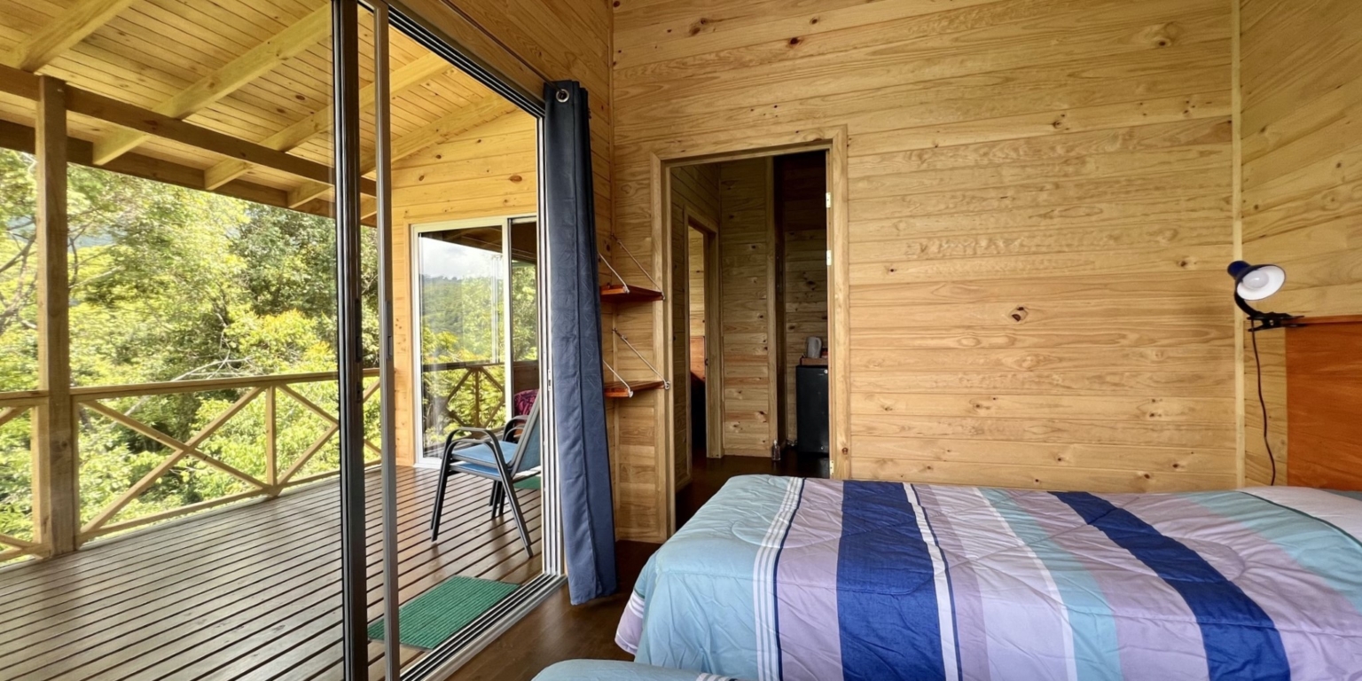 34.4840 House and Cabins Morete 17 Brand New Home And 2 Guest Houses With Breathtaking Views And Waterfall in Uvita Costa Rica