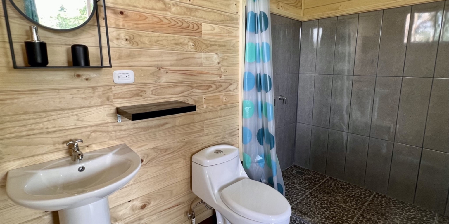 30.4840 House and Cabins Morete 11 Brand New Home And 2 Guest Houses With Breathtaking Views And Waterfall in Uvita Costa Rica