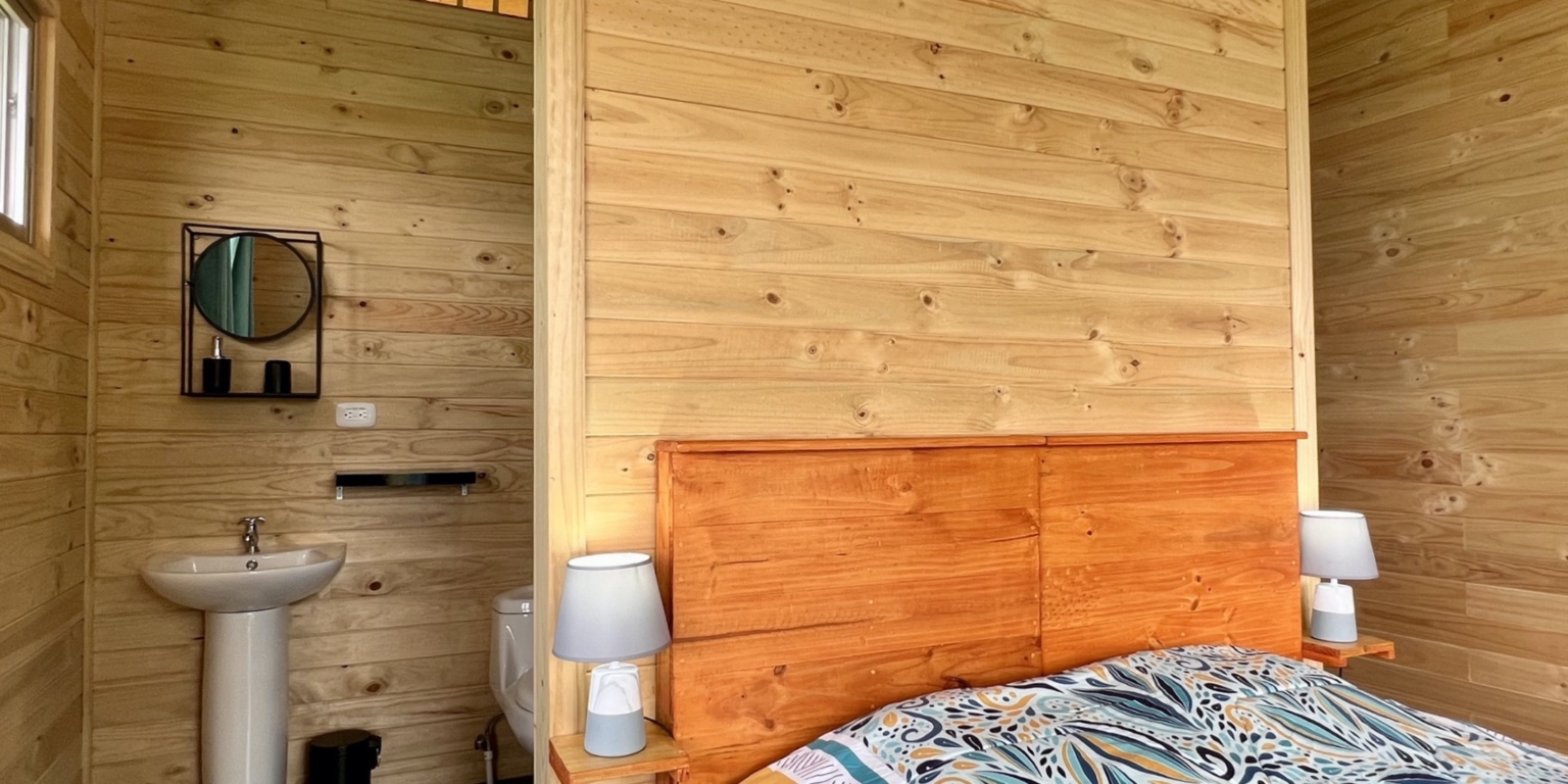 29.4840 House and Cabins Morete 14 Brand New Home And 2 Guest Houses With Breathtaking Views And Waterfall in Uvita Costa Rica