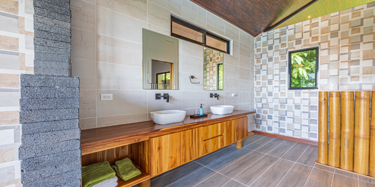 Brand New Modern Style Ocean & Jungle View Home in Ojochal Costa Rica Brand New Modern Style Ocean & Jungle View Home in Ojochal Costa Rica