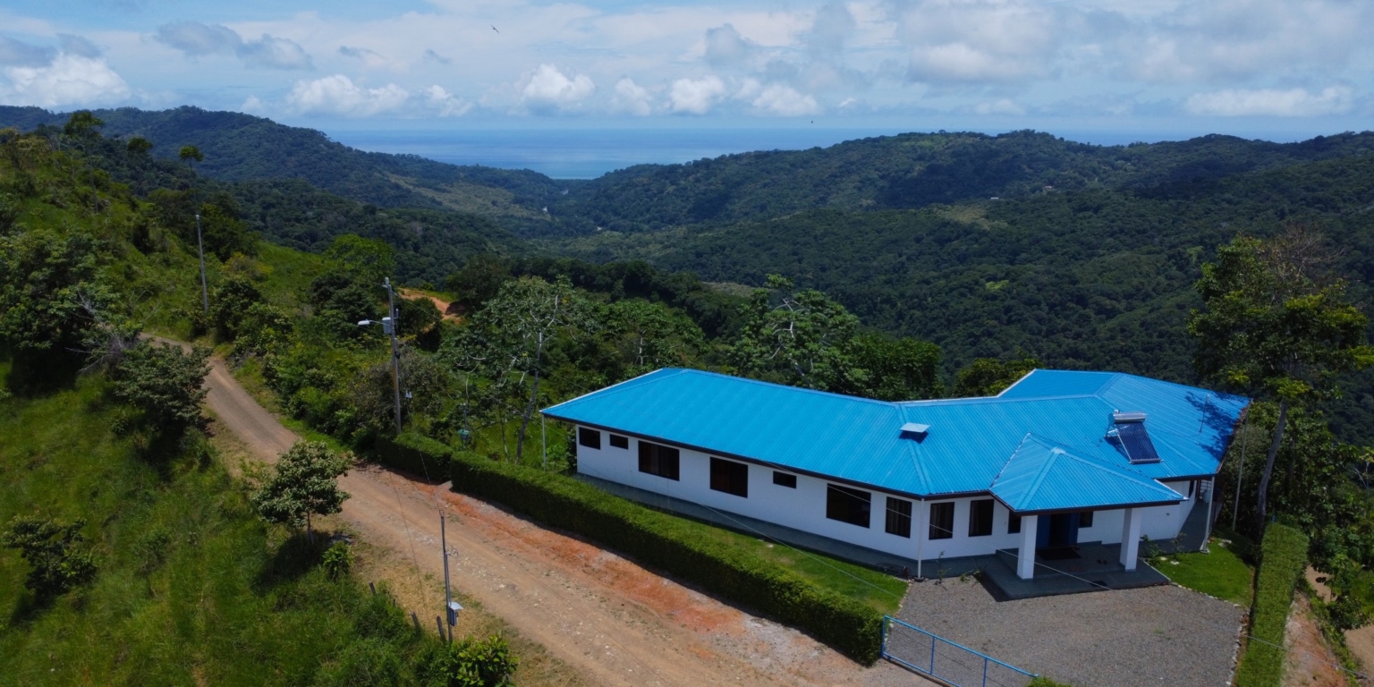 Ocean & Mountain 360 Degree Views from this 3-Bedroom Home With Pool in Platanillo above Dominical Costa Rica