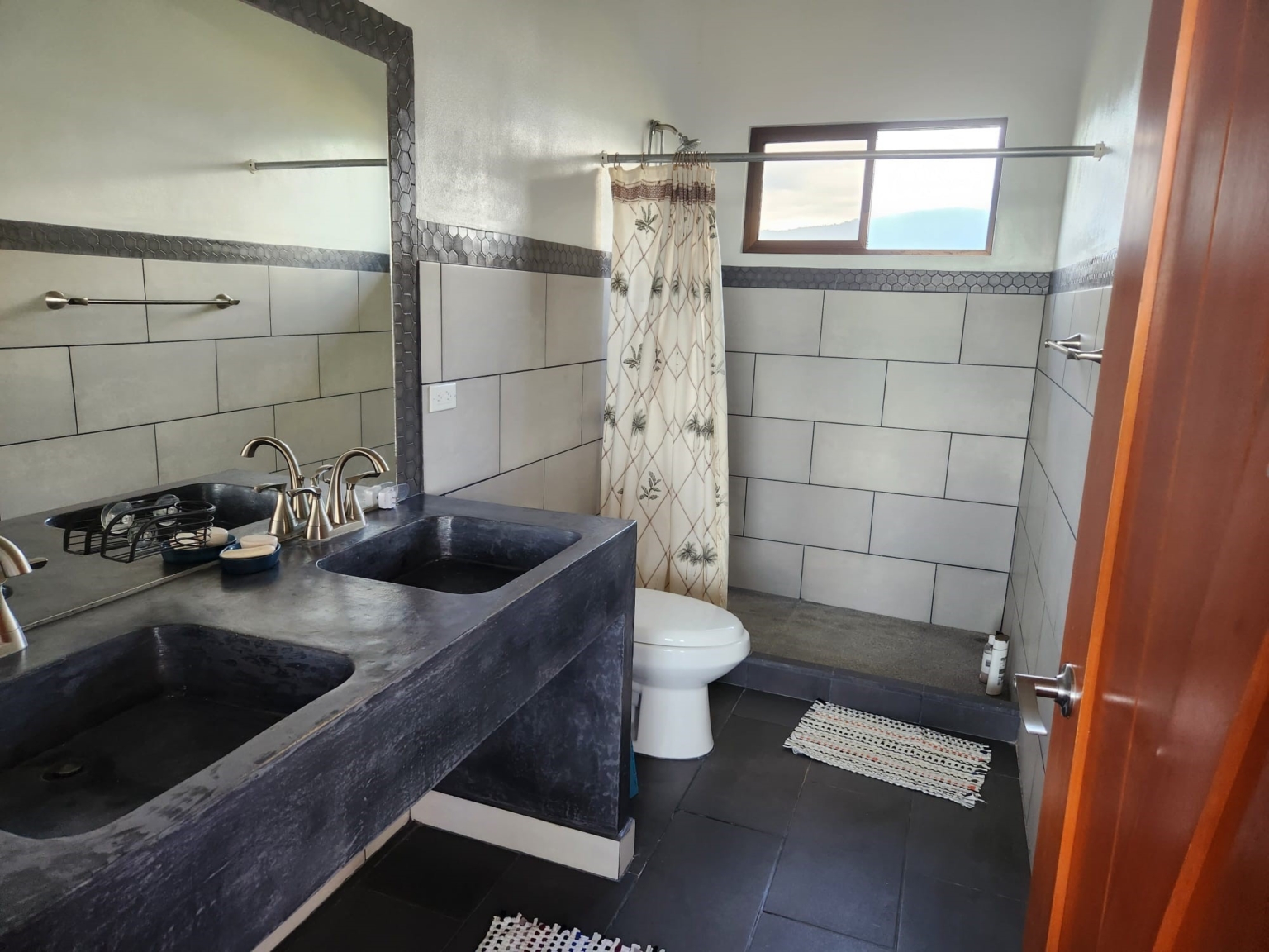 Ocean & Mountain 360 Degree Views from this 3-Bedroom Home With Pool in Platanillo above Dominical Costa Rica