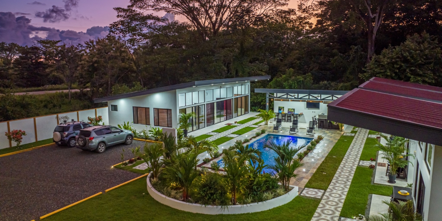 Villa with 2-Bedrooms Plus 2 Rental Casitas & Big Pool in an Amazing Location Walking Distance to Town in Uvita Costa Rica Villa with 2-Bedrooms Plus 2 Rental Casitas & Big Pool in an Amazing Location Walking Distance to Town in Uvita Costa Rica