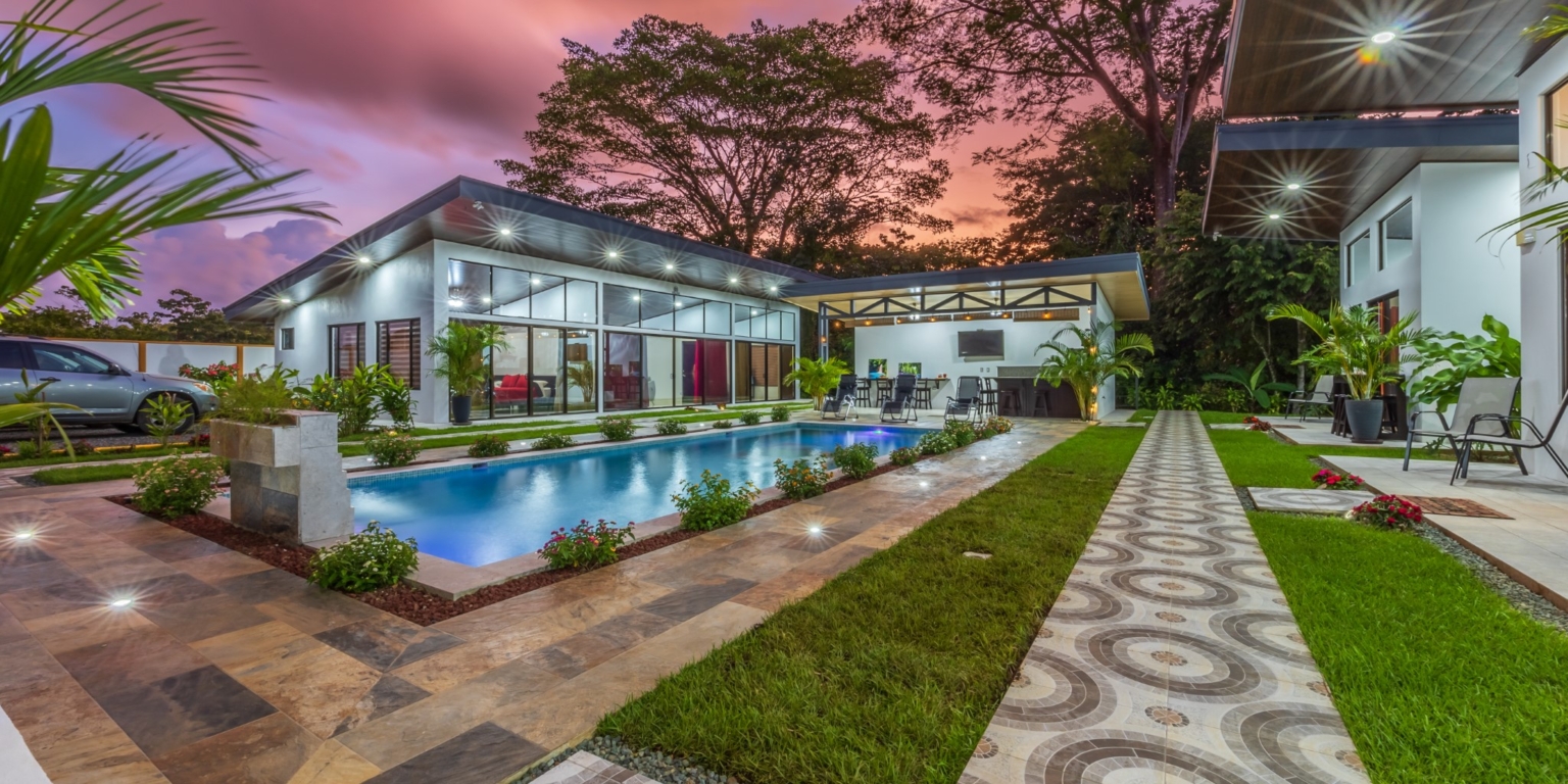 Villa with 2-Bedrooms Plus 2 Rental Casitas & Big Pool in an Amazing Location Walking Distance to Town in Uvita Costa Rica Villa with 2-Bedrooms Plus 2 Rental Casitas & Big Pool in an Amazing Location Walking Distance to Town in Uvita Costa Rica