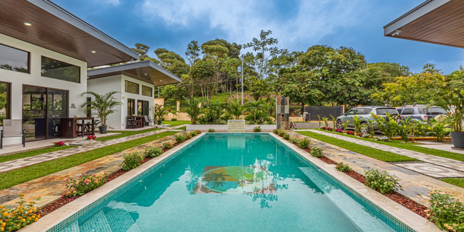 Villa with 2-Bedrooms Plus 2 Rental Casitas & Big Pool in an Amazing Location Walking Distance to Town in Uvita Costa Rica Villa with 2-Bedrooms Plus 2 Rental Casitas & Big Pool in an Amazing Location Walking Distance to Town in Uvita Costa Rica