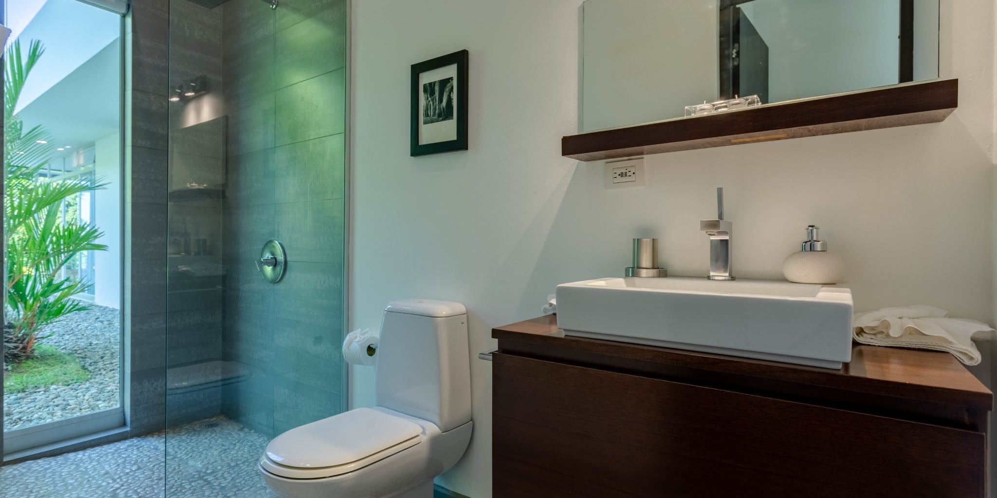 Mariposa Luxury Modern Home with Guest House in Uvita Costa Rica