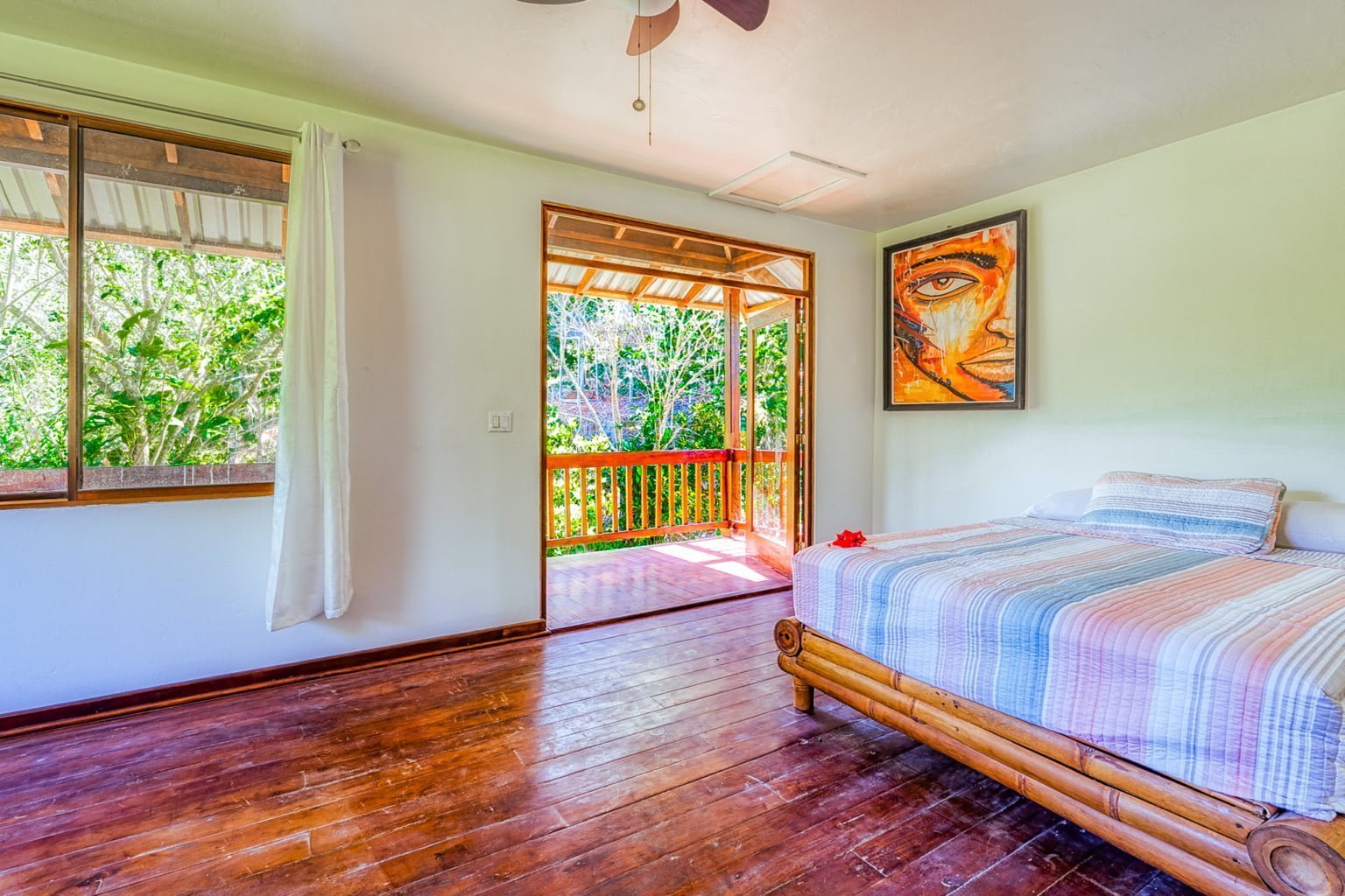 Ideal Rental Home On the River Walking Distance to Dominical Beach Ideal Rental Home On the River Walking Distance to Dominical Beach