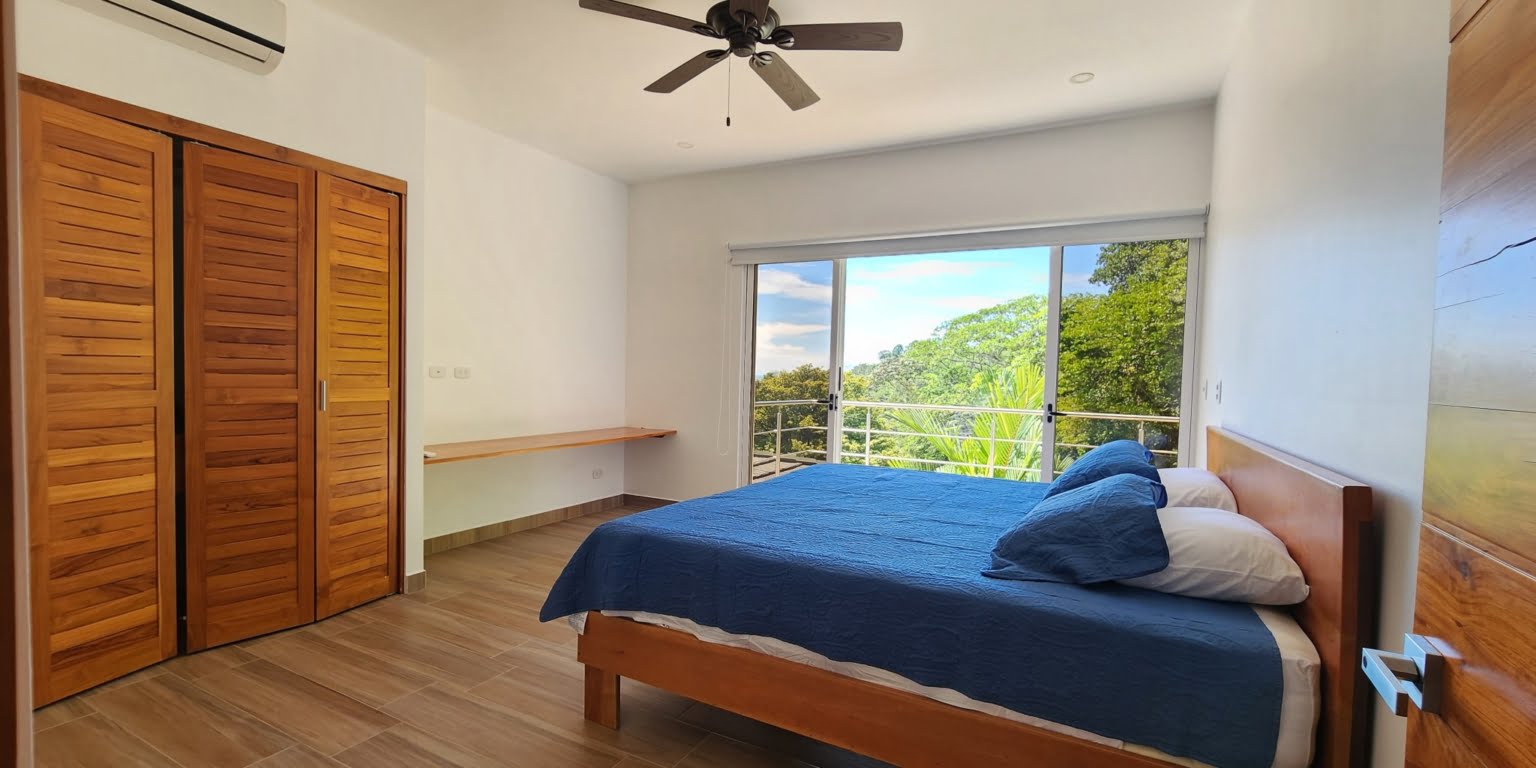 UVI258 – Villa Hermosa – 24 Unique 3-Bedroom Townhome Condo Just Minutes Walk from the Beach with Spectacular Ocean View – Perfect Rental Property in Playa Hermosa near Uvita Costa Rica