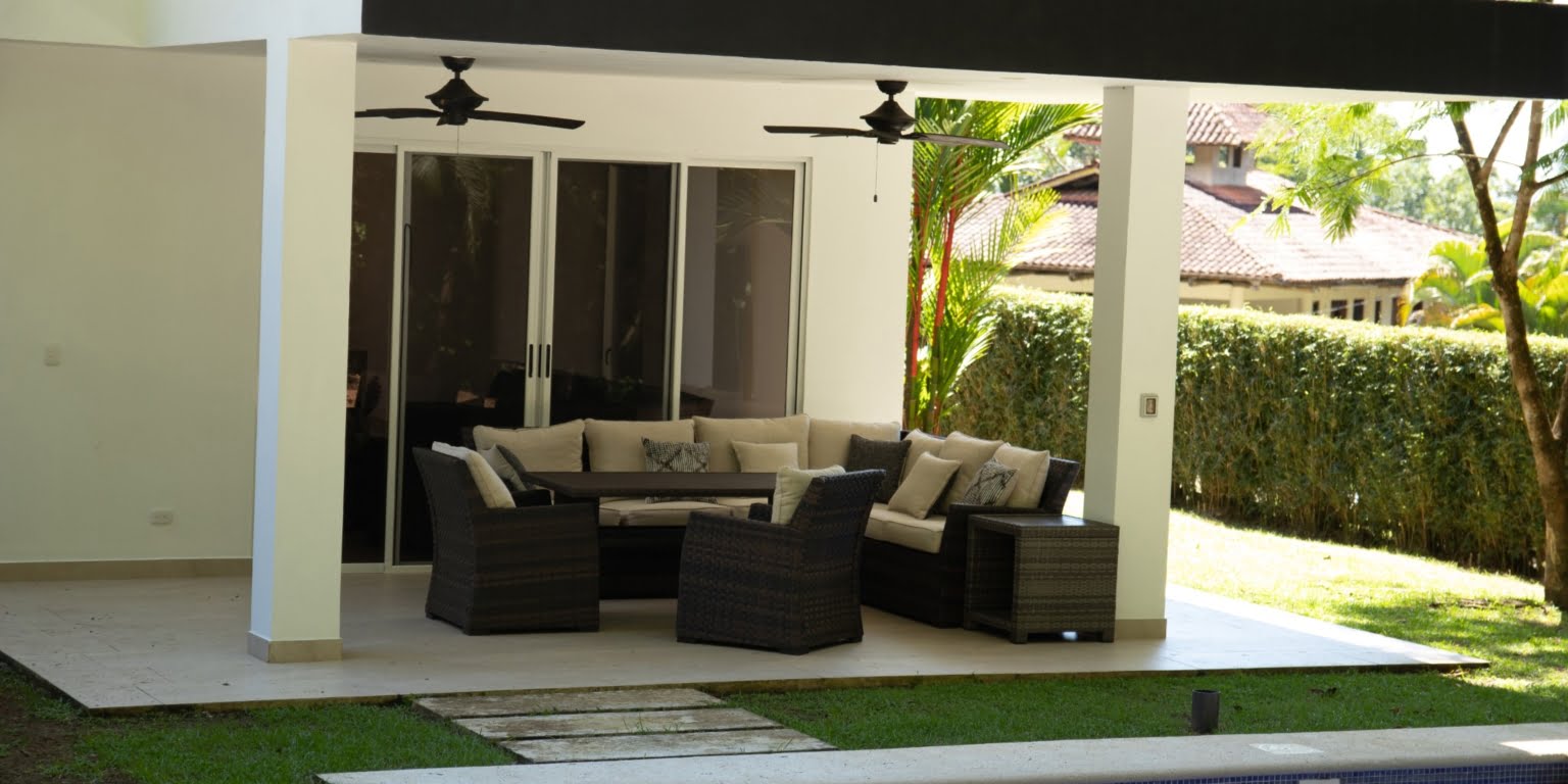 UVI258 – Villa Hermosa – 09 Unique 3-Bedroom Townhome Condo Just Minutes Walk from the Beach with Spectacular Ocean View – Perfect Rental Property in Playa Hermosa near Uvita Costa Rica