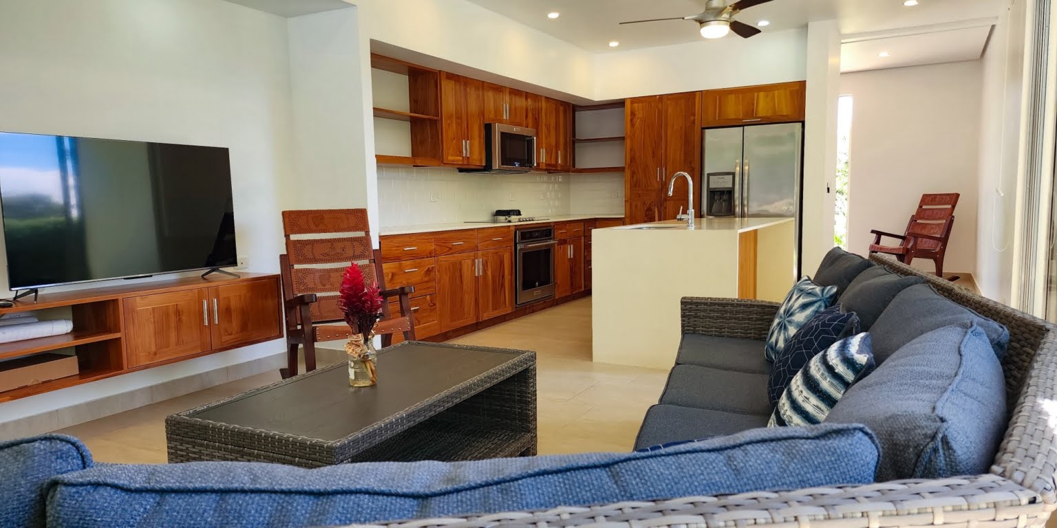 UVI258 – Villa Hermosa – 14 Unique 3-Bedroom Townhome Condo Just Minutes Walk from the Beach with Spectacular Ocean View – Perfect Rental Property in Playa Hermosa near Uvita Costa Rica