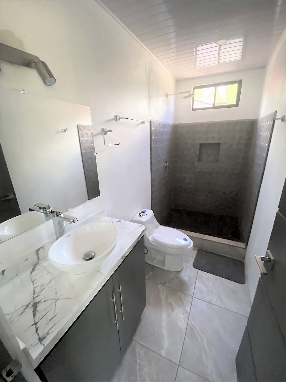 d1 Income Property with a 2-Bedroom Owner House & 3 2-Bedroom Apartments in the Heart of Ojochal Costa Rica