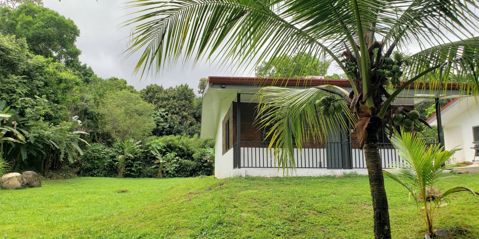 f5 Income Property with a 2-Bedroom Owner House & 3 2-Bedroom Apartments in the Heart of Ojochal Costa Rica