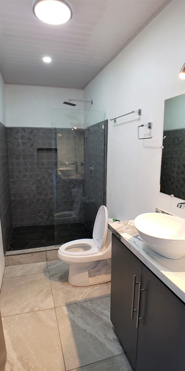d1.1 Income Property with a 2-Bedroom Owner House & 3 2-Bedroom Apartments in the Heart of Ojochal Costa Rica