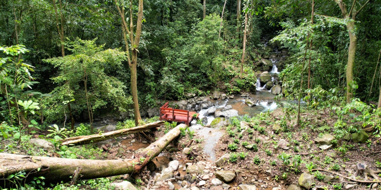 Stunning Modern Luxury Ocean View 3-Bedroom Home on Nearly 10 Acres with Private River Trails in Ojochal Costa RicaStunning Modern Luxury Ocean View 3-Bedroom Home on Nearly 10 Acres with Private River Trails in Ojochal Costa Rica Stunning Modern Luxury Ocean View 3-Bedroom Home on Nearly 10 Acres with Private River Trails in Ojochal Costa Rica