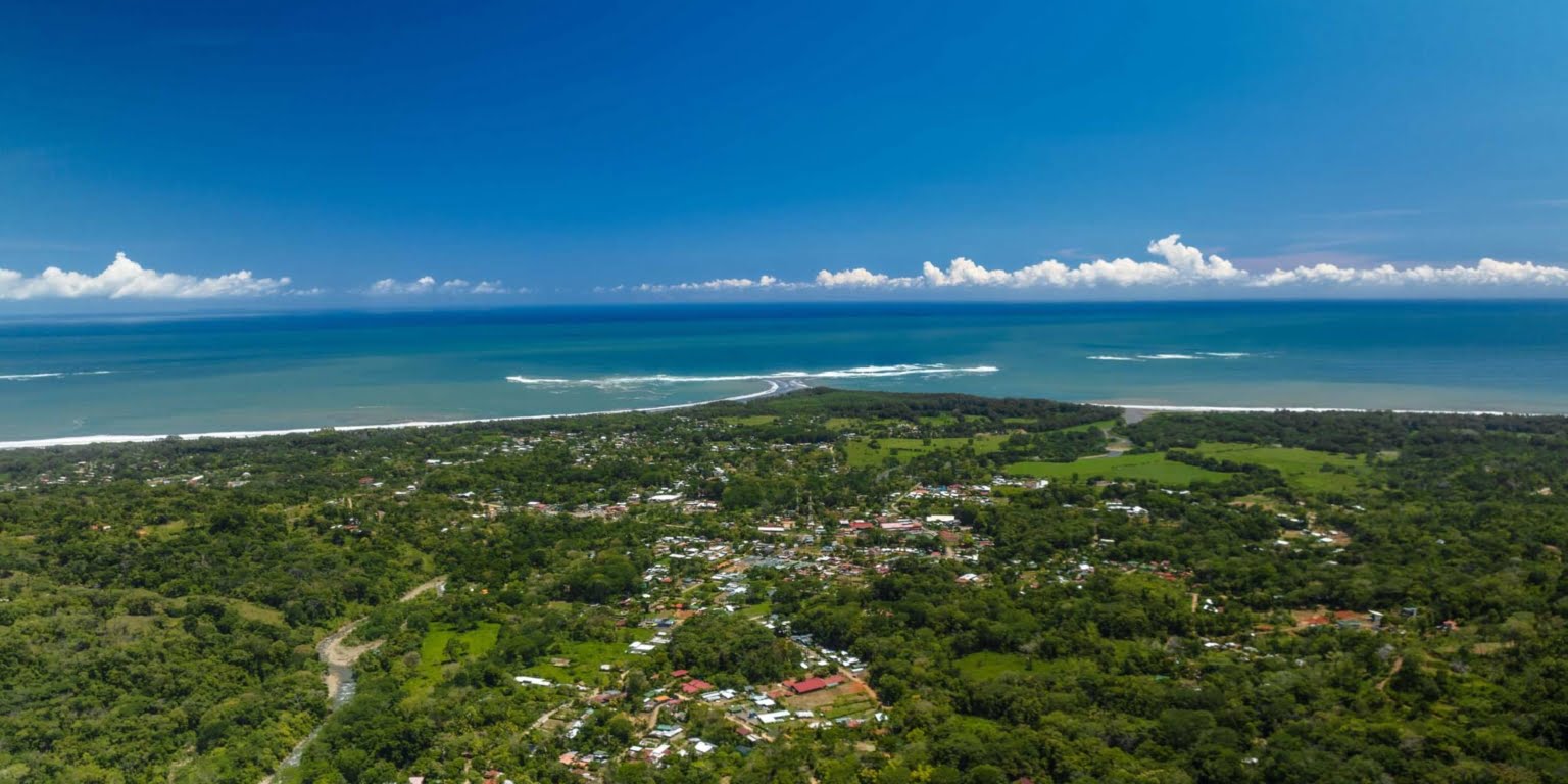 web_Casa Bonita_additional photos_1 Amazing Luxury 3-Bedroom Home Plus Guest Quarters & Infinity Pool Overlooking Whale’s Tail in Uvita Costa Rica
