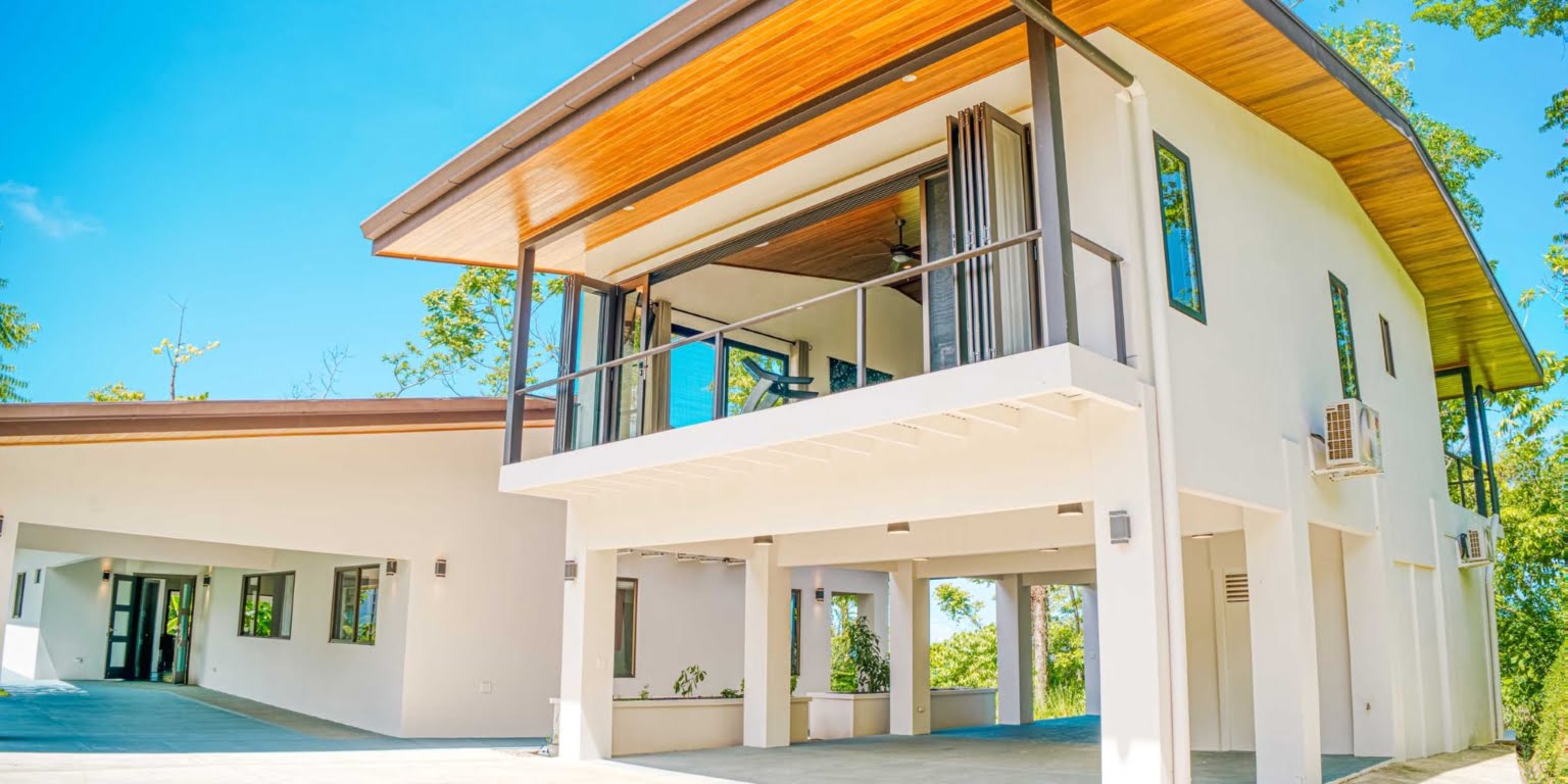 Casa Bonita_web_4 Amazing Luxury 3-Bedroom Home Plus Guest Quarters & Infinity Pool Overlooking Whale’s Tail in Uvita Costa Rica