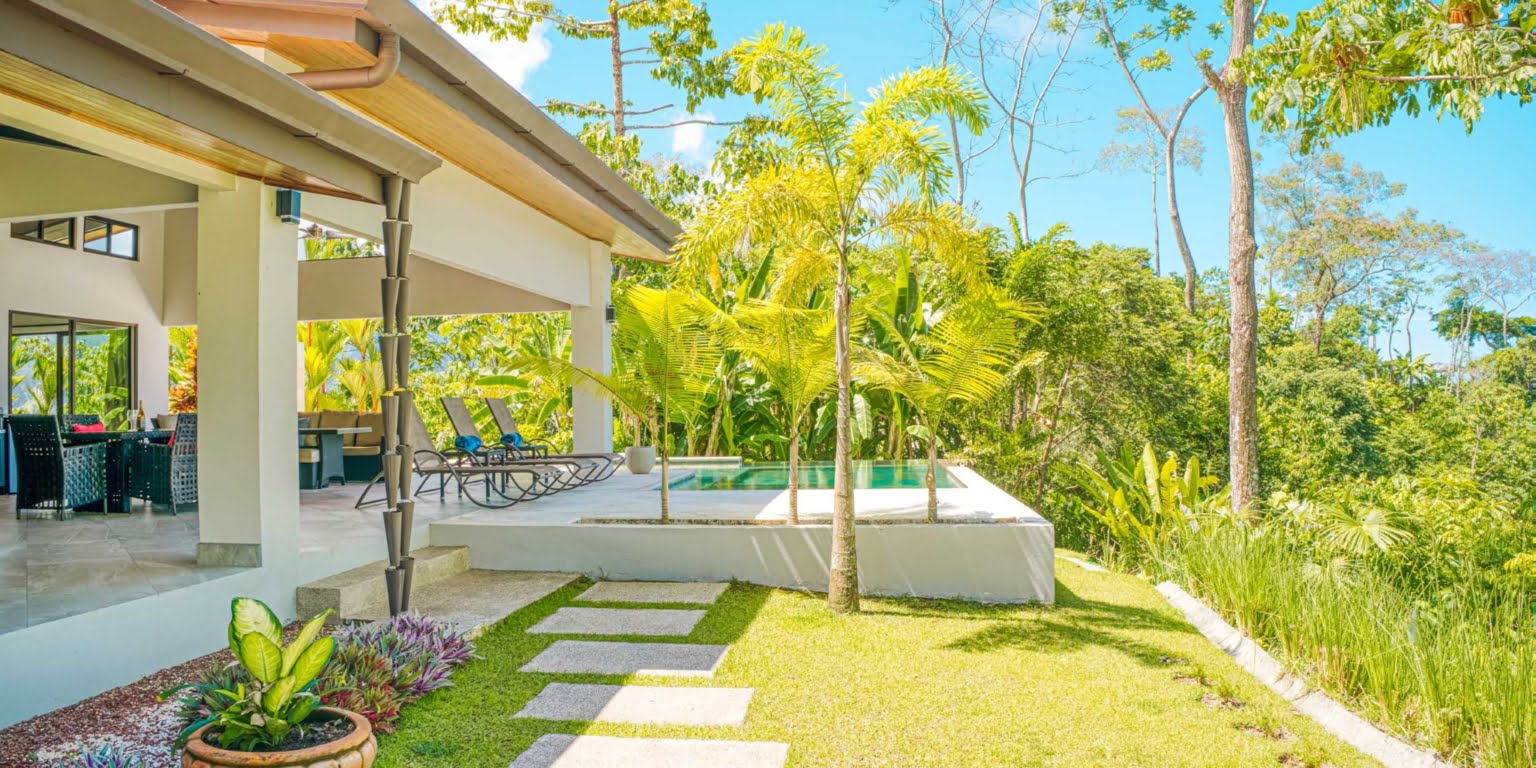 Casa Bonita_web_2 Amazing Luxury 3-Bedroom Home Plus Guest Quarters & Infinity Pool Overlooking Whale’s Tail in Uvita Costa Rica