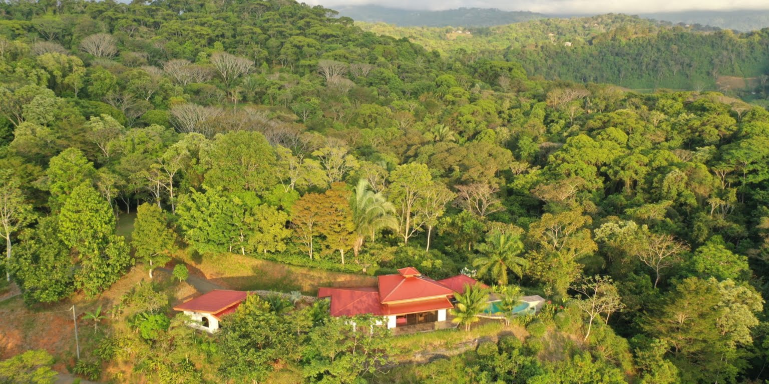 PLT173 – 37 Private Luxury Ocean View 2-Bedroom Home on 2.5 Acres for Great Privacy and Great Rental Potential in Platanillo above Dominical Costa Rica