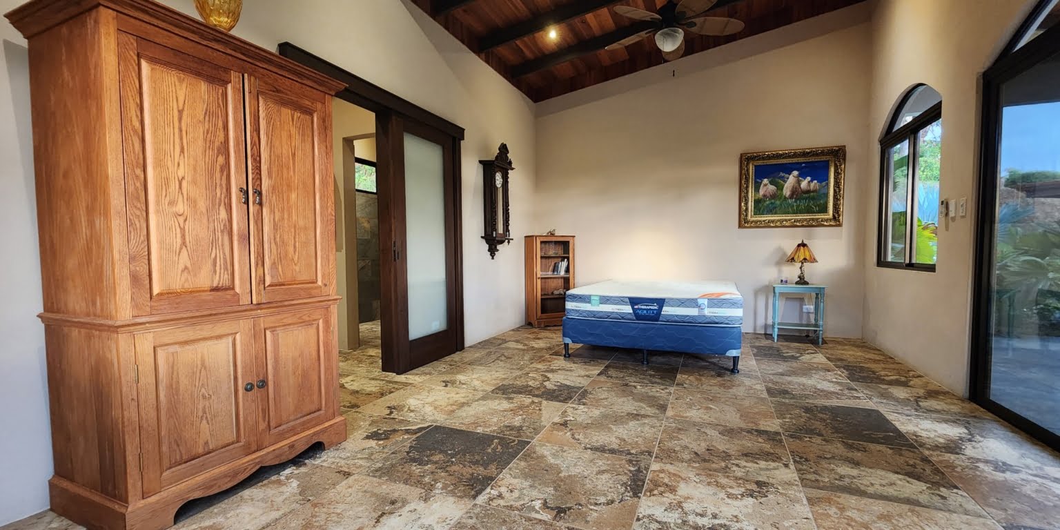 PLT173 – 27 Private Luxury Ocean View 2-Bedroom Home on 2.5 Acres for Great Privacy and Great Rental Potential in Platanillo above Dominical Costa Rica
