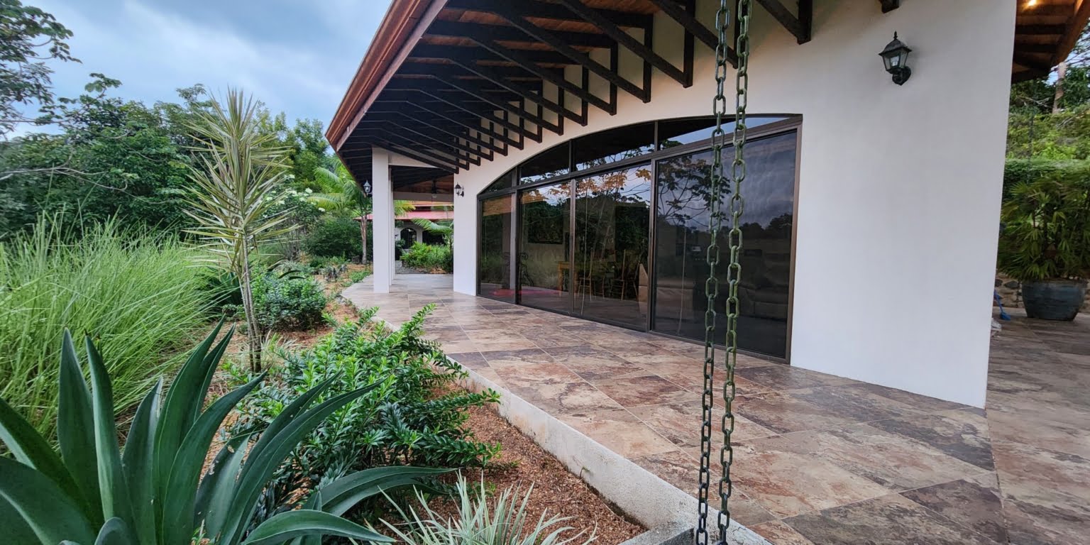 PLT173 – 07 Private Luxury Ocean View 2-Bedroom Home on 2.5 Acres for Great Privacy and Great Rental Potential in Platanillo above Dominical Costa Rica
