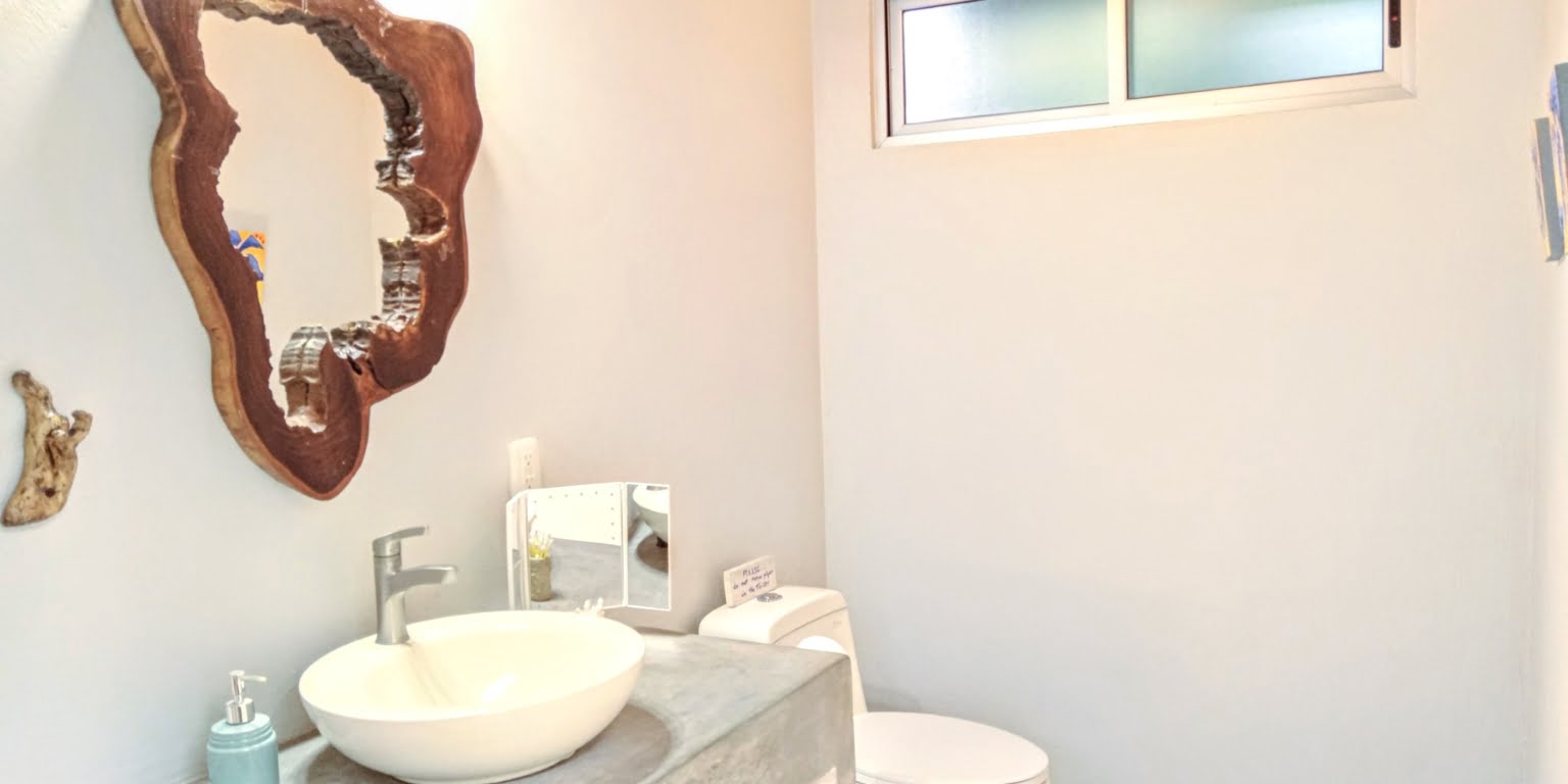 An Oasis in Uvita with Two Homes, Two Cabinas & more – Perfect for Rental or Retreat in Uvita Costa Rica