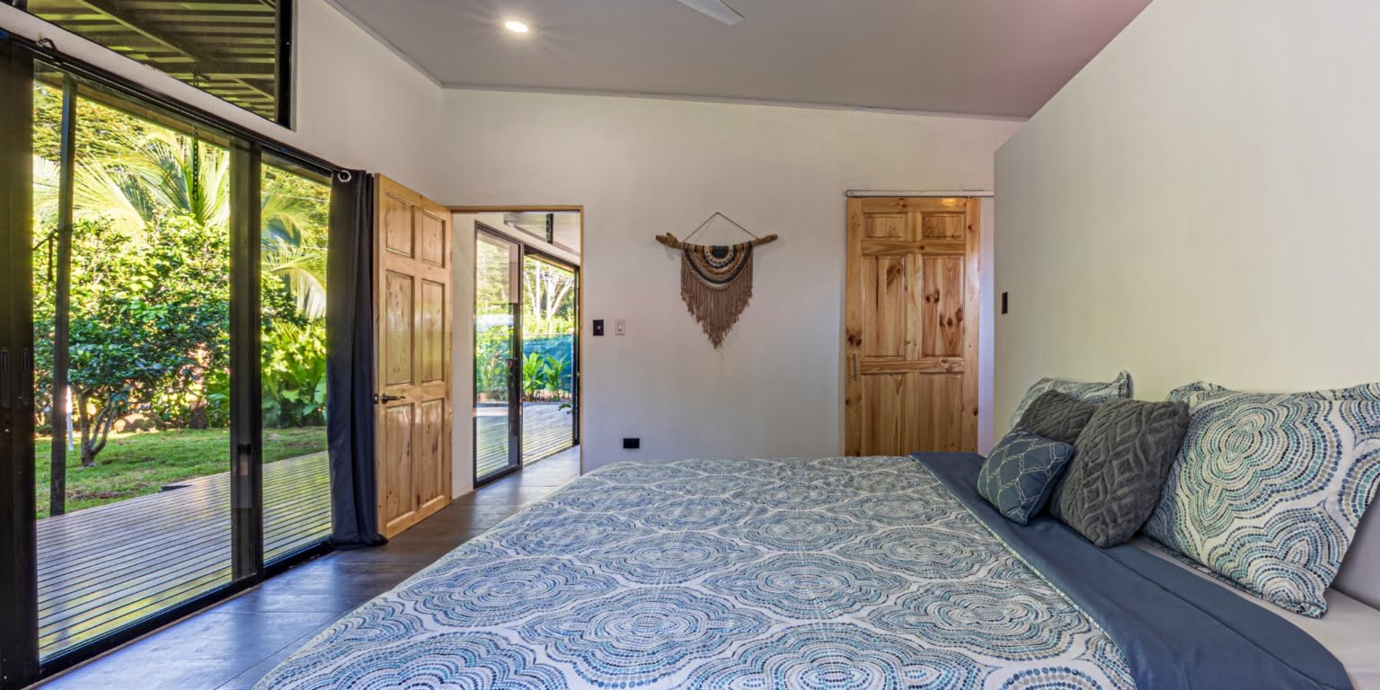 Cozy 1-Bedroom Hatillo Hideaway with with Pool only a Short Drive to the Beach in Hatillo near Dominical Costa Rica Cozy 1-Bedroom Hatillo Hideaway with with Pool only a Short Drive to the Beach in Hatillo near Dominical Costa Rica