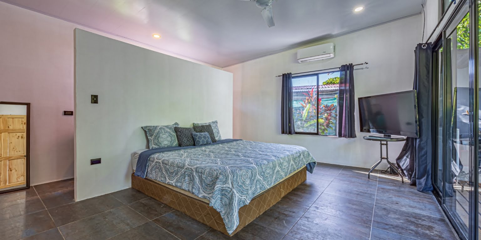Cozy 1-Bedroom Hatillo Hideaway with with Pool only a Short Drive to the Beach in Hatillo near Dominical Costa Rica Cozy 1-Bedroom Hatillo Hideaway with with Pool only a Short Drive to the Beach in Hatillo near Dominical Costa Rica