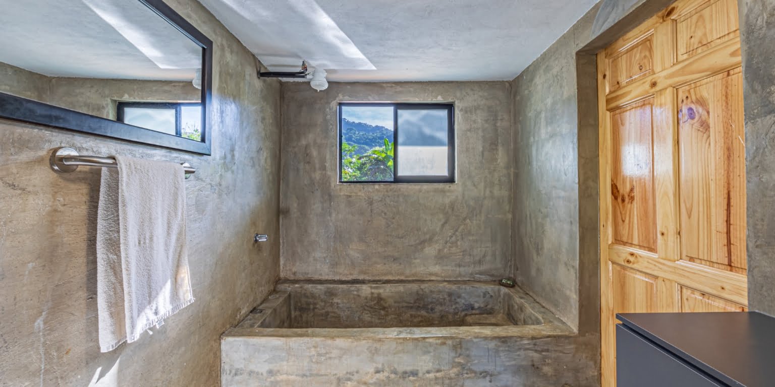Cozy 1-Bedroom Hatillo Hideaway with with Pool only a Short Drive to the Beach in Hatillo near Dominical Costa Rica Cozy 1-Bedroom Hatillo Hideaway with with Pool only a Short Drive to the Beach in Hatillo near Dominical Costa Rica