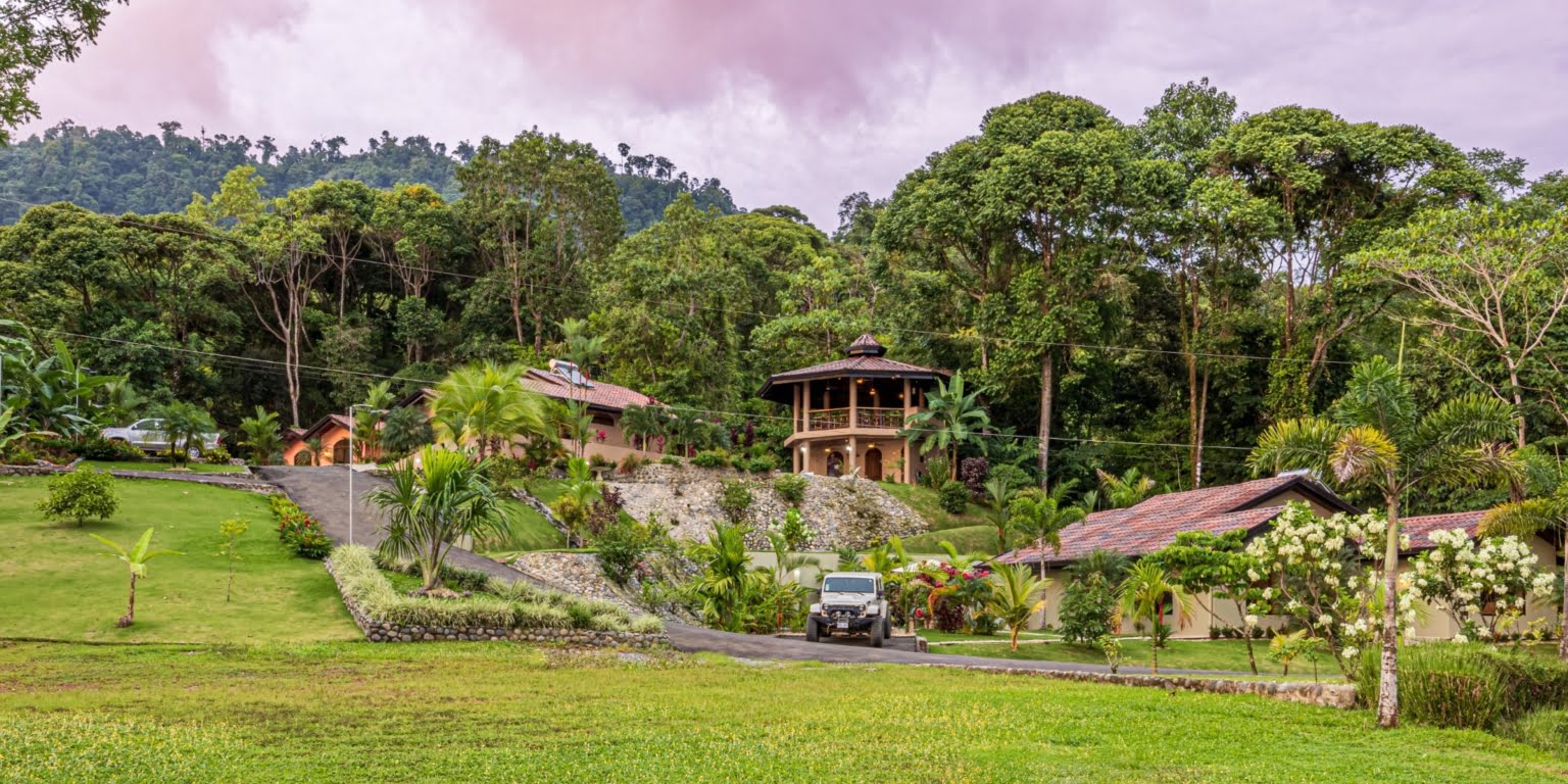 4H1A3948-HDR Extraordinary Luxury Estate with 4 Villas with Exquisite Detail & Whale’s Tail Views in Uvita Costa Rica