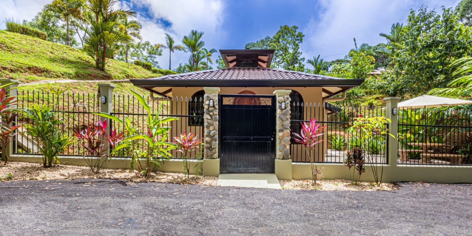 4H1A4062-HDR Extraordinary Luxury Estate with 4 Villas with Exquisite Detail & Whale’s Tail Views in Uvita Costa Rica