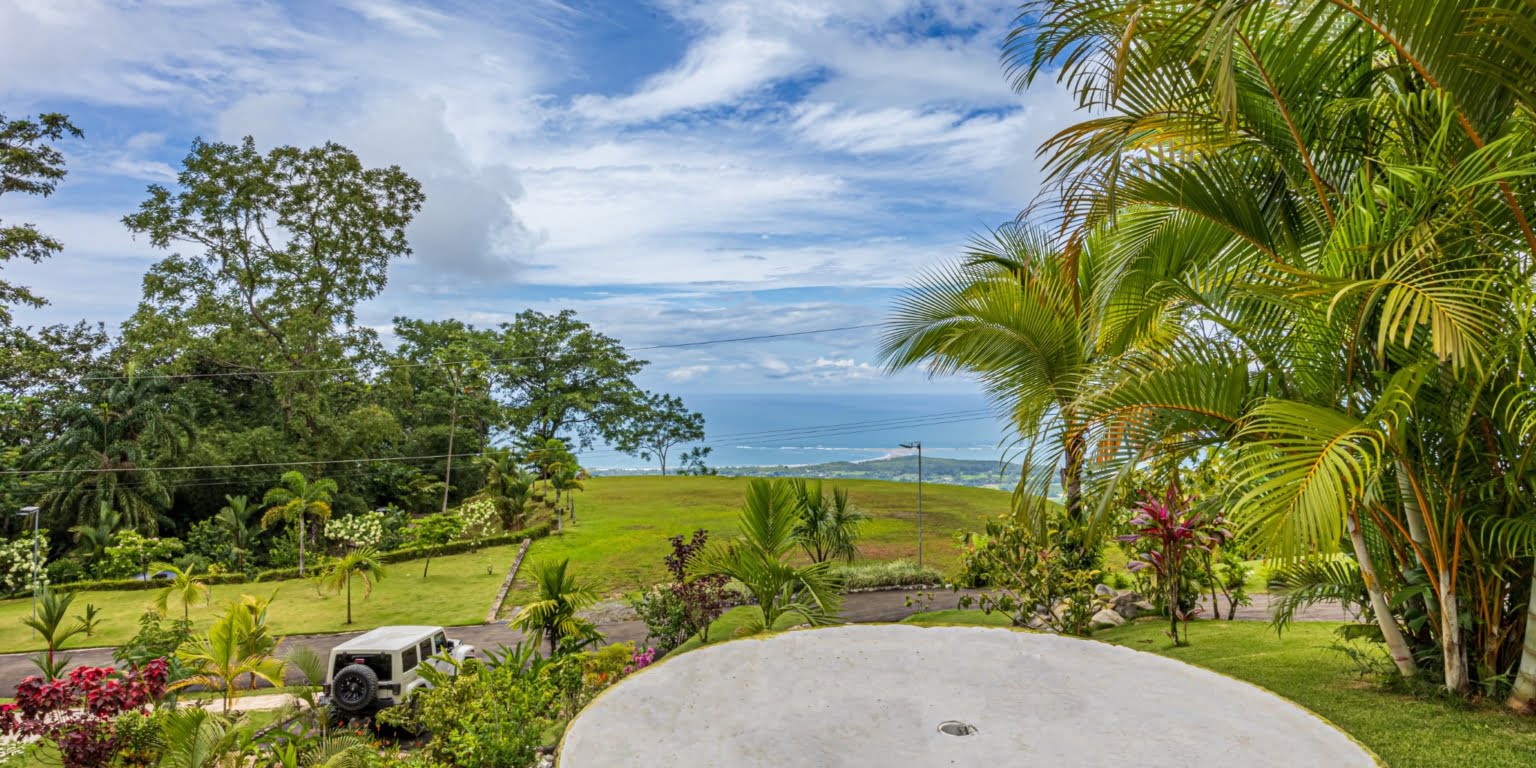 4H1A3767-HDR Extraordinary Luxury Estate with 4 Villas with Exquisite Detail & Whale’s Tail Views in Uvita Costa Rica